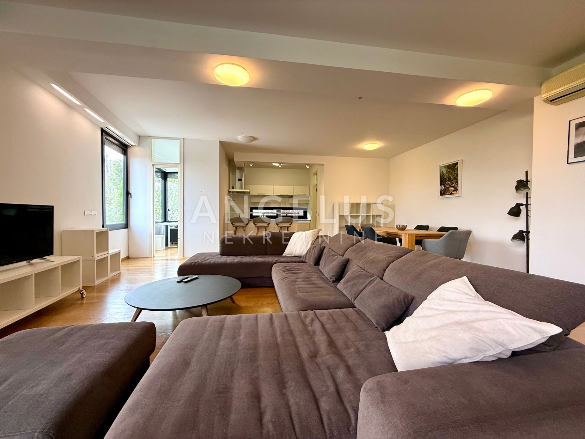 Apartma Na predaj -  Srebrnjak