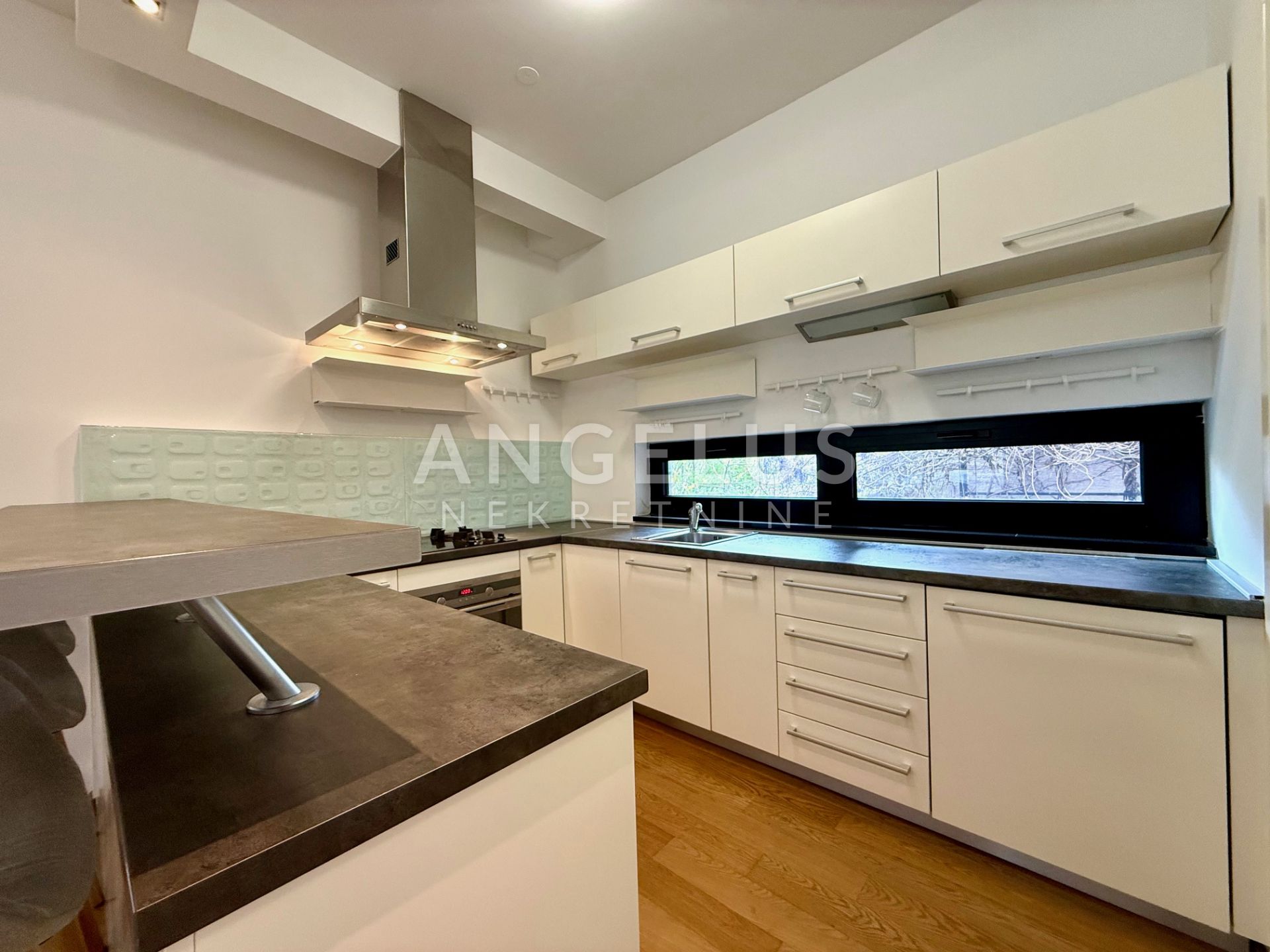 Apartma Na predaj -  Srebrnjak