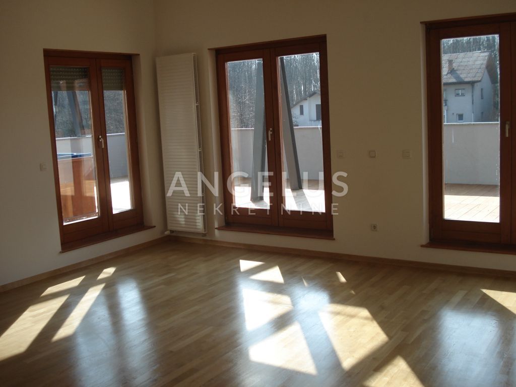 Appartement À vendre -  Požarinje