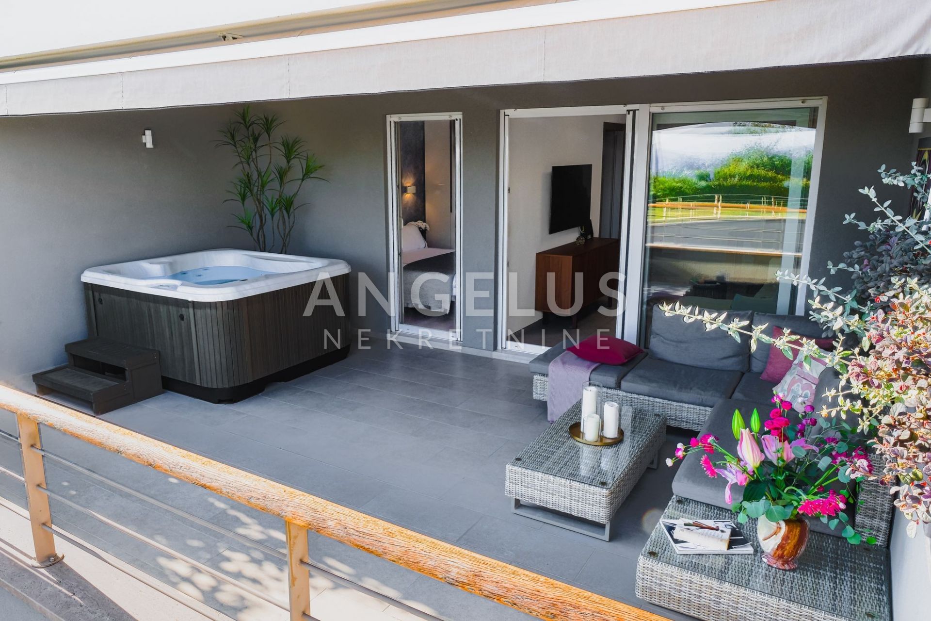 Flat For sale -  Žnjan
