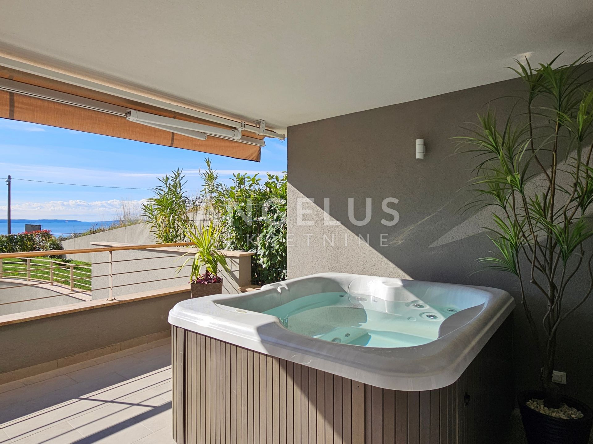 Flat For sale -  Žnjan