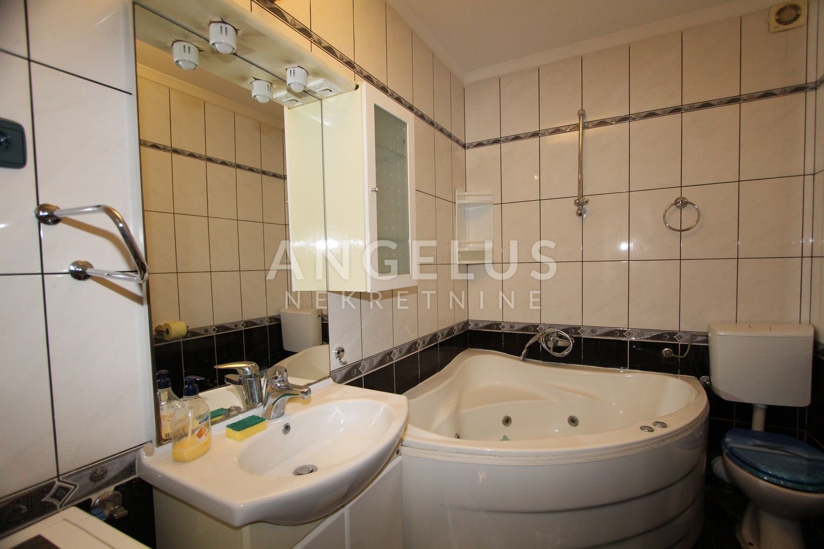 Appartement À vendre - Grad Zagreb Dugave