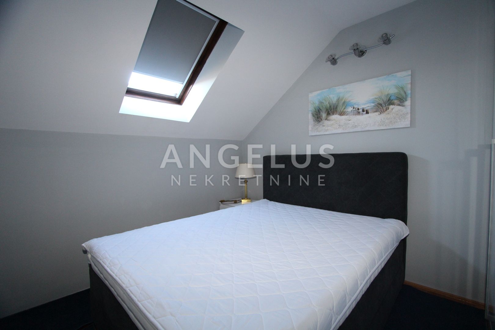 Appartement À vendre - Grad Zagreb Dugave