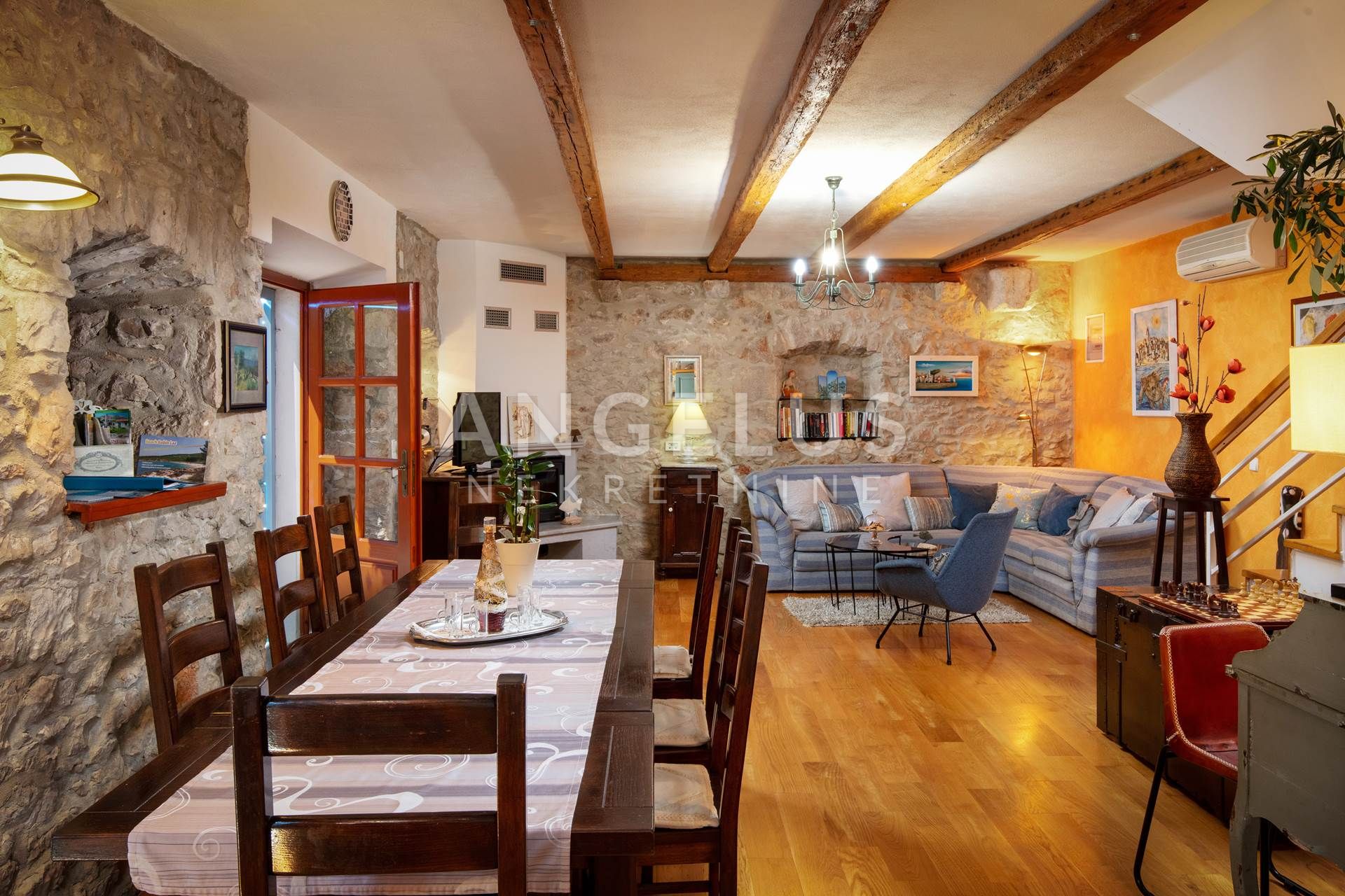 Casa In vendita -  Milna