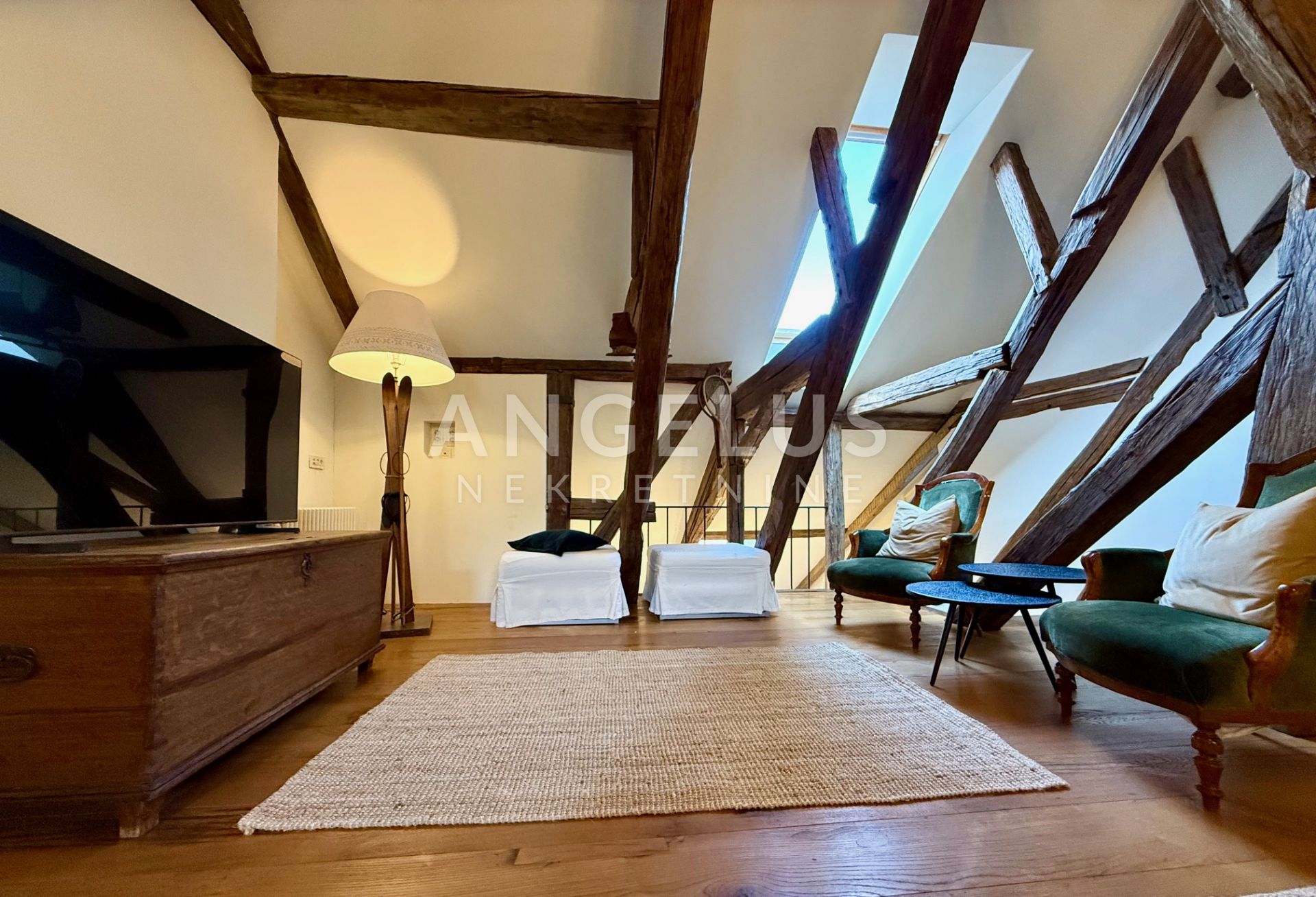Apartma Na predaj -  Gornji grad