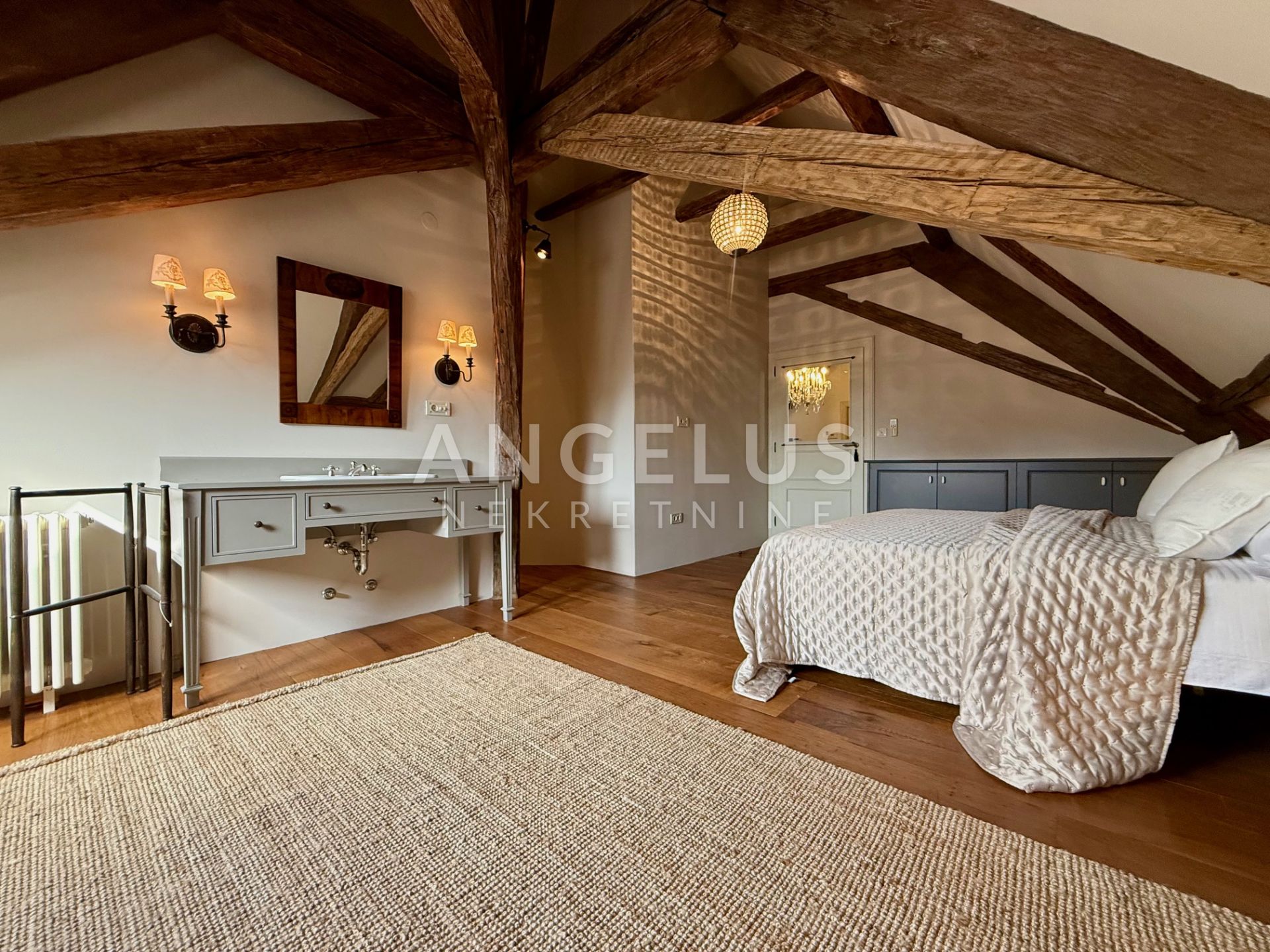 Apartma Na predaj -  Gornji grad