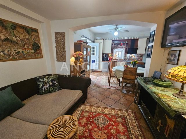 Kuća na prodaju 120 m² – Kaštela