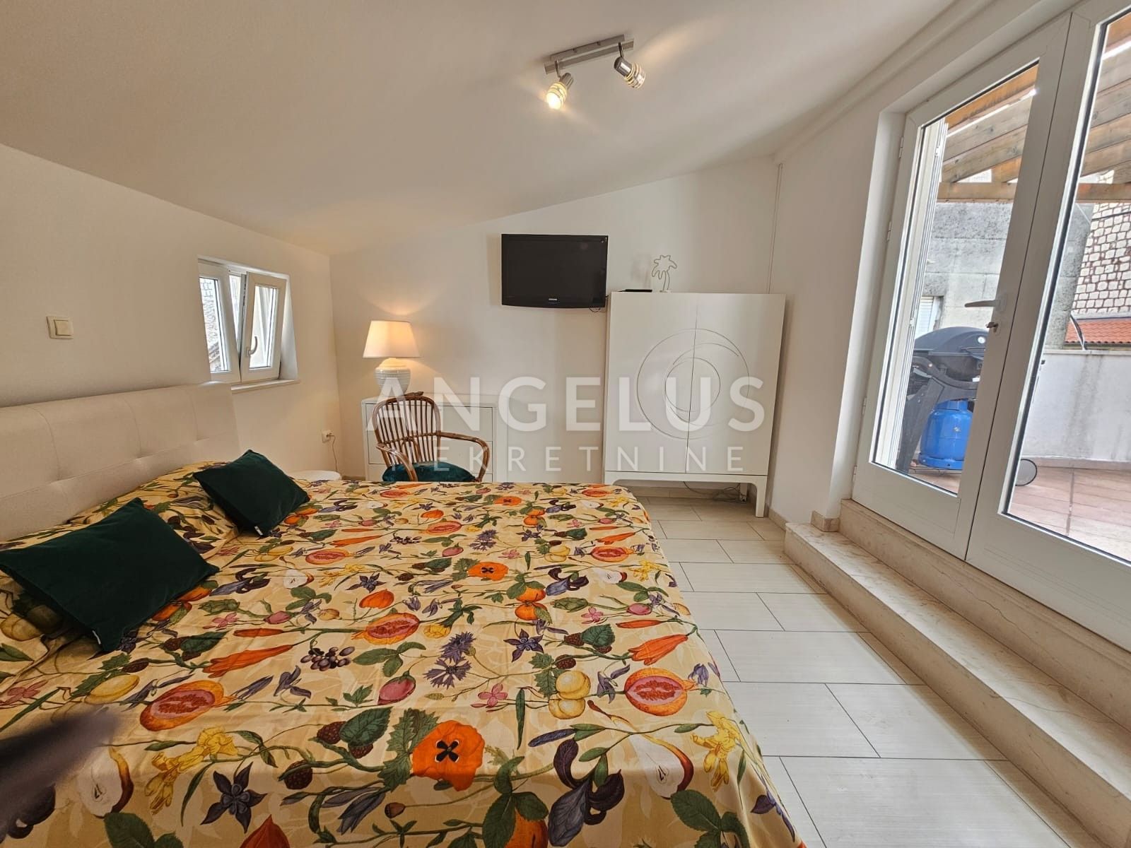 Casa In vendita - Splitsko-dalmatinska Kaštel Lukšić