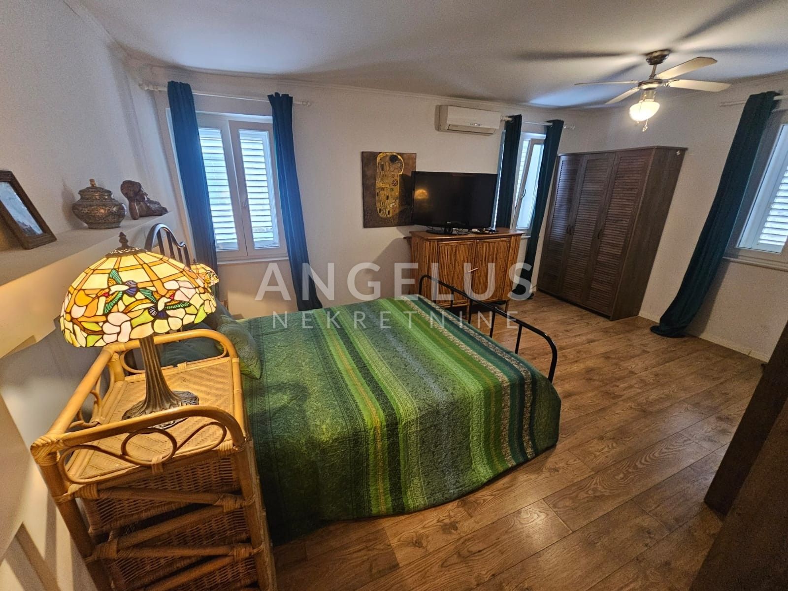 Casa In vendita - Splitsko-dalmatinska Kaštel Lukšić