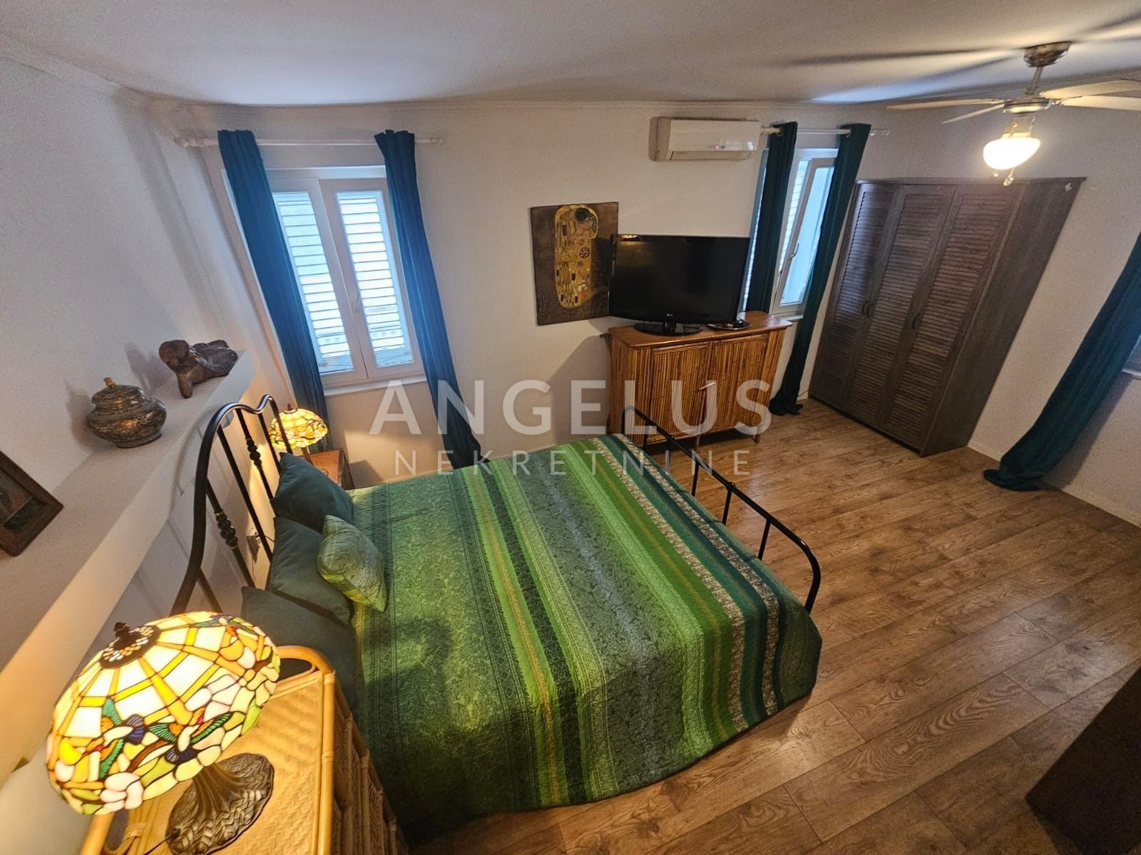 Casa In vendita - Splitsko-dalmatinska Kaštel Lukšić