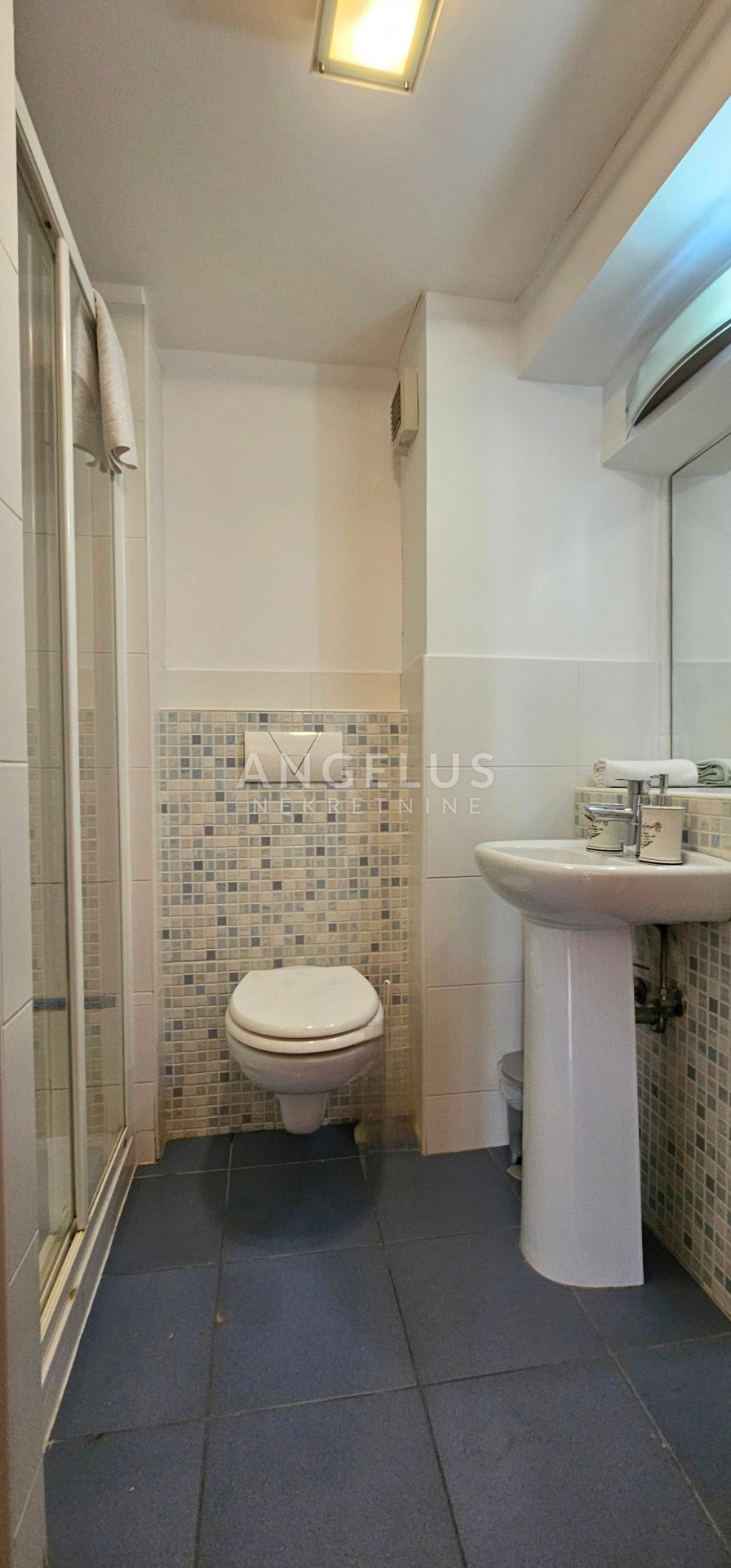 Flat For sale -  Grad