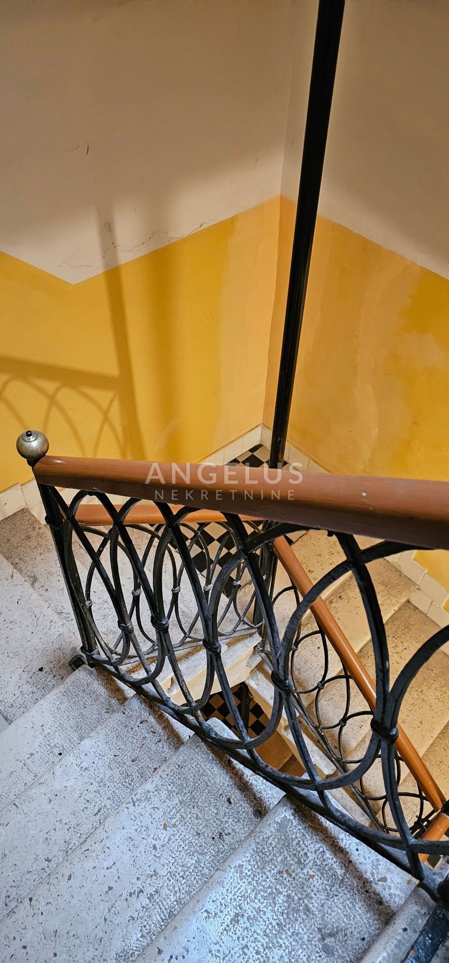 Flat For sale -  Grad