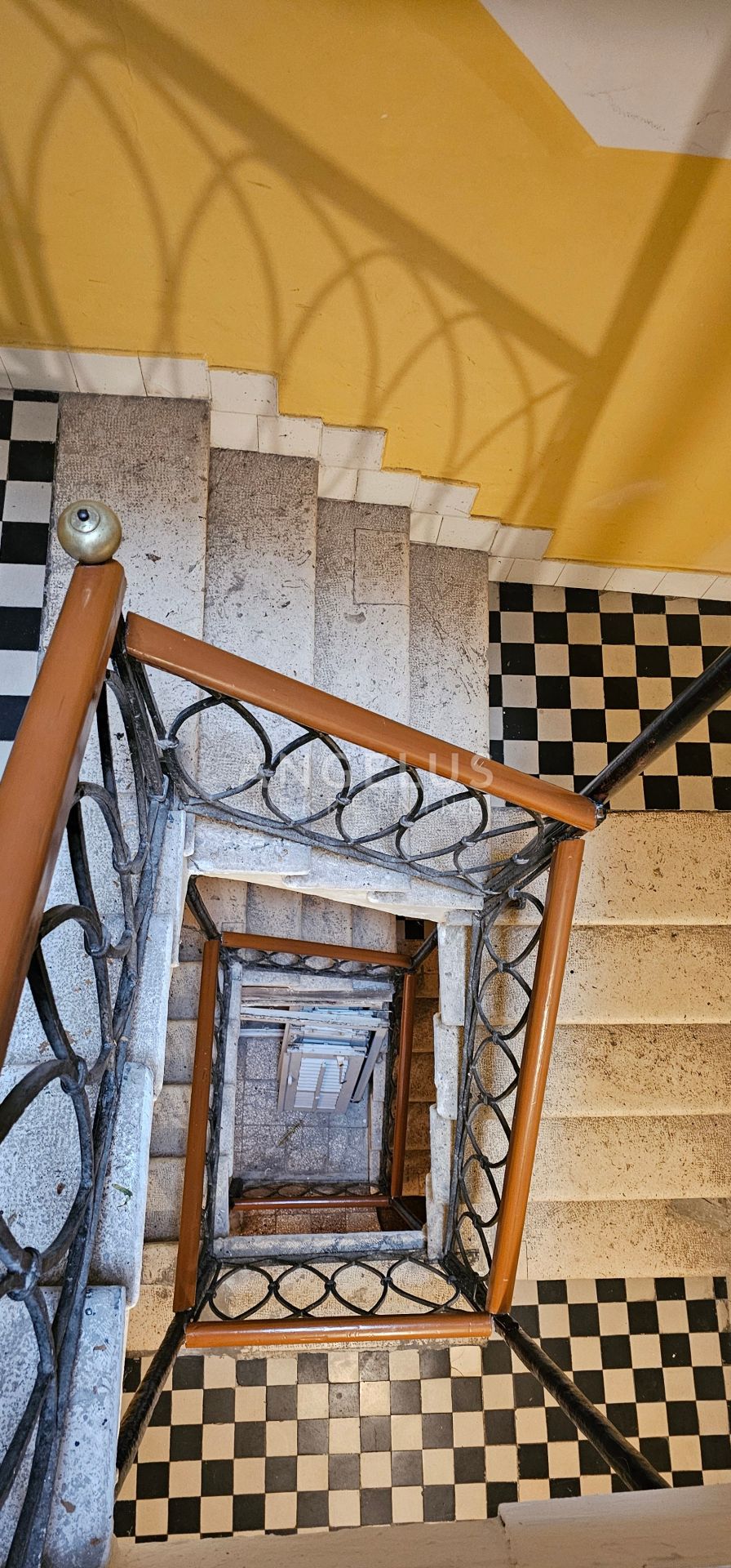 Flat For sale -  Grad