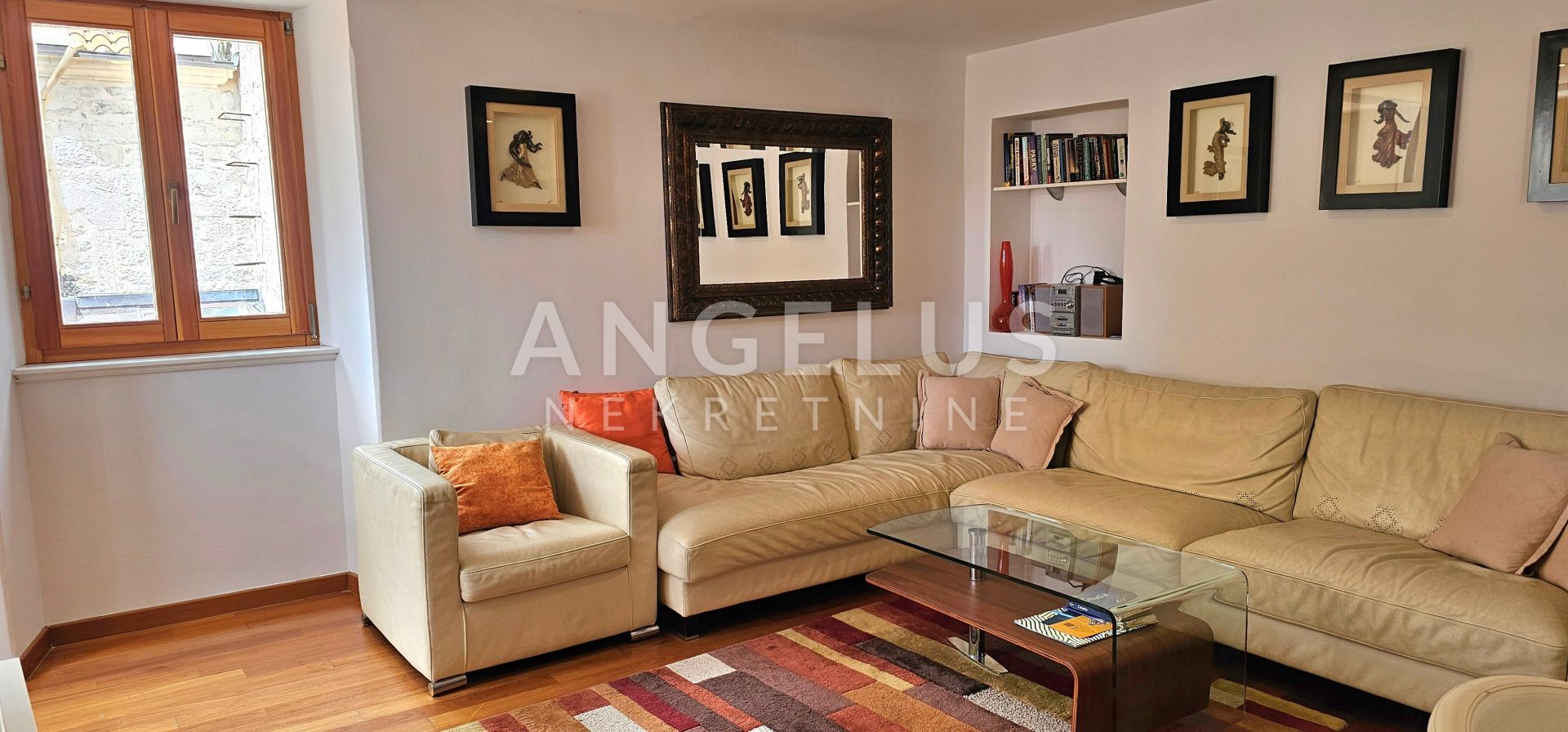 Flat For sale -  Grad