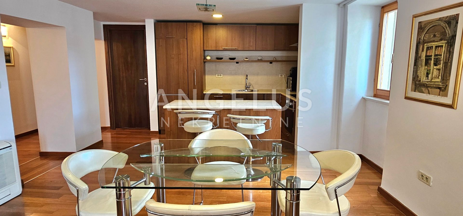 Flat For sale -  Grad