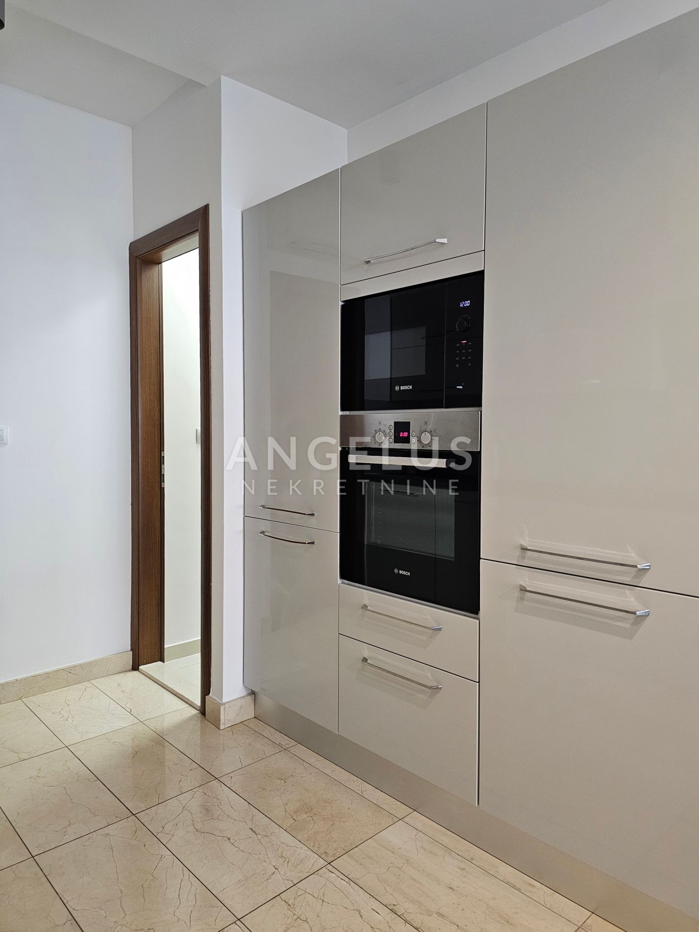Flat For sale -  Podstrana