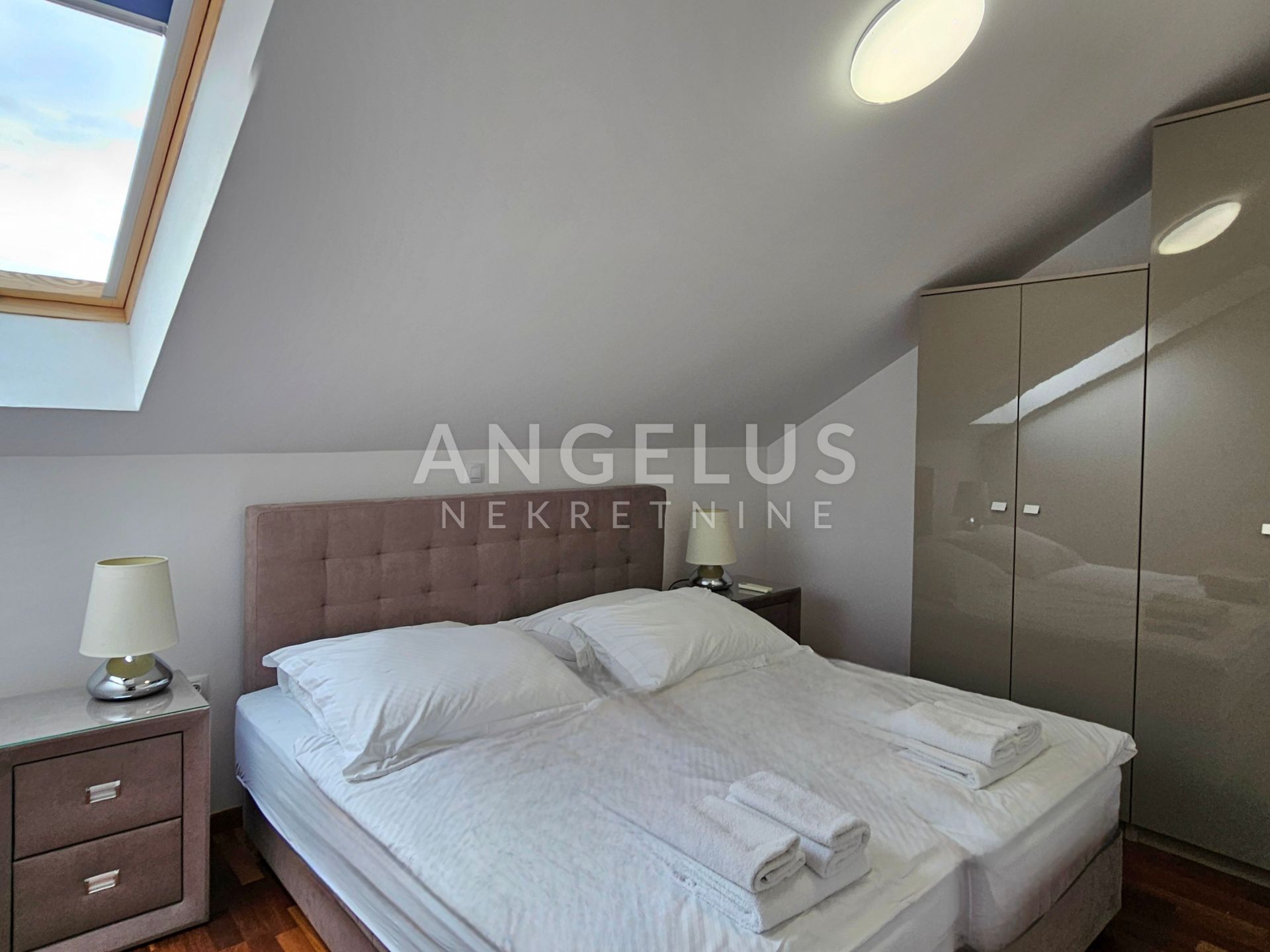 Flat For sale -  Podstrana