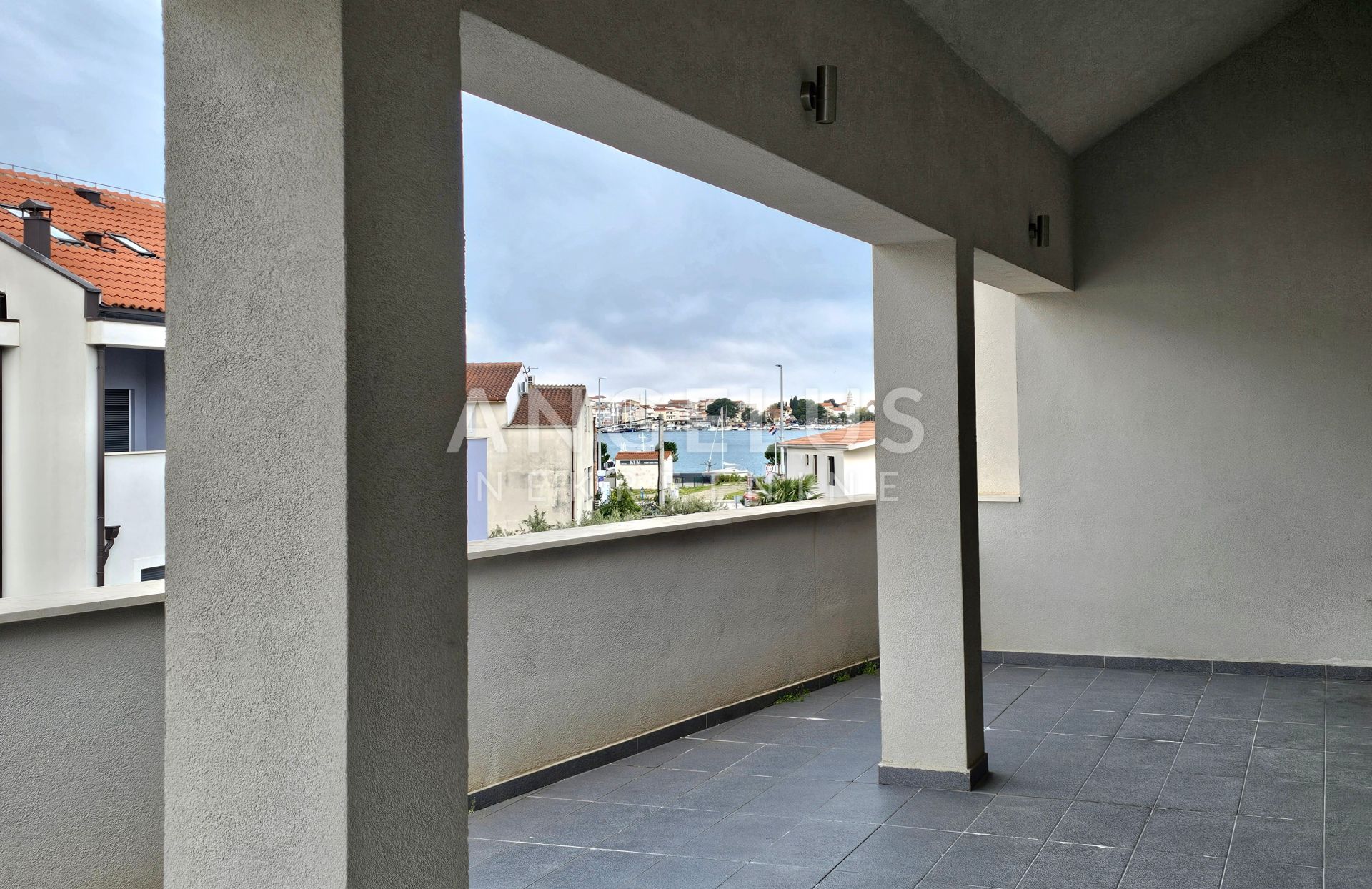 Flat For sale -  Podstrana