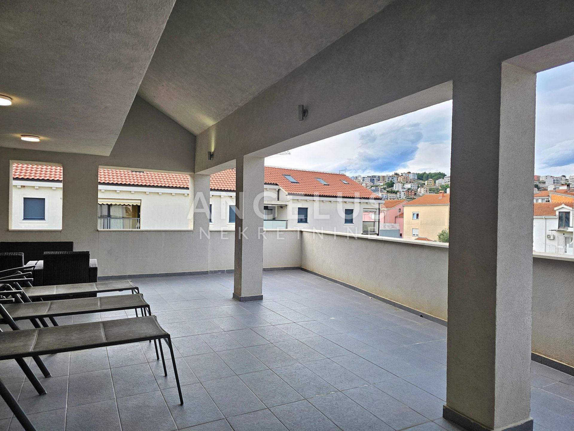 Flat For sale -  Podstrana