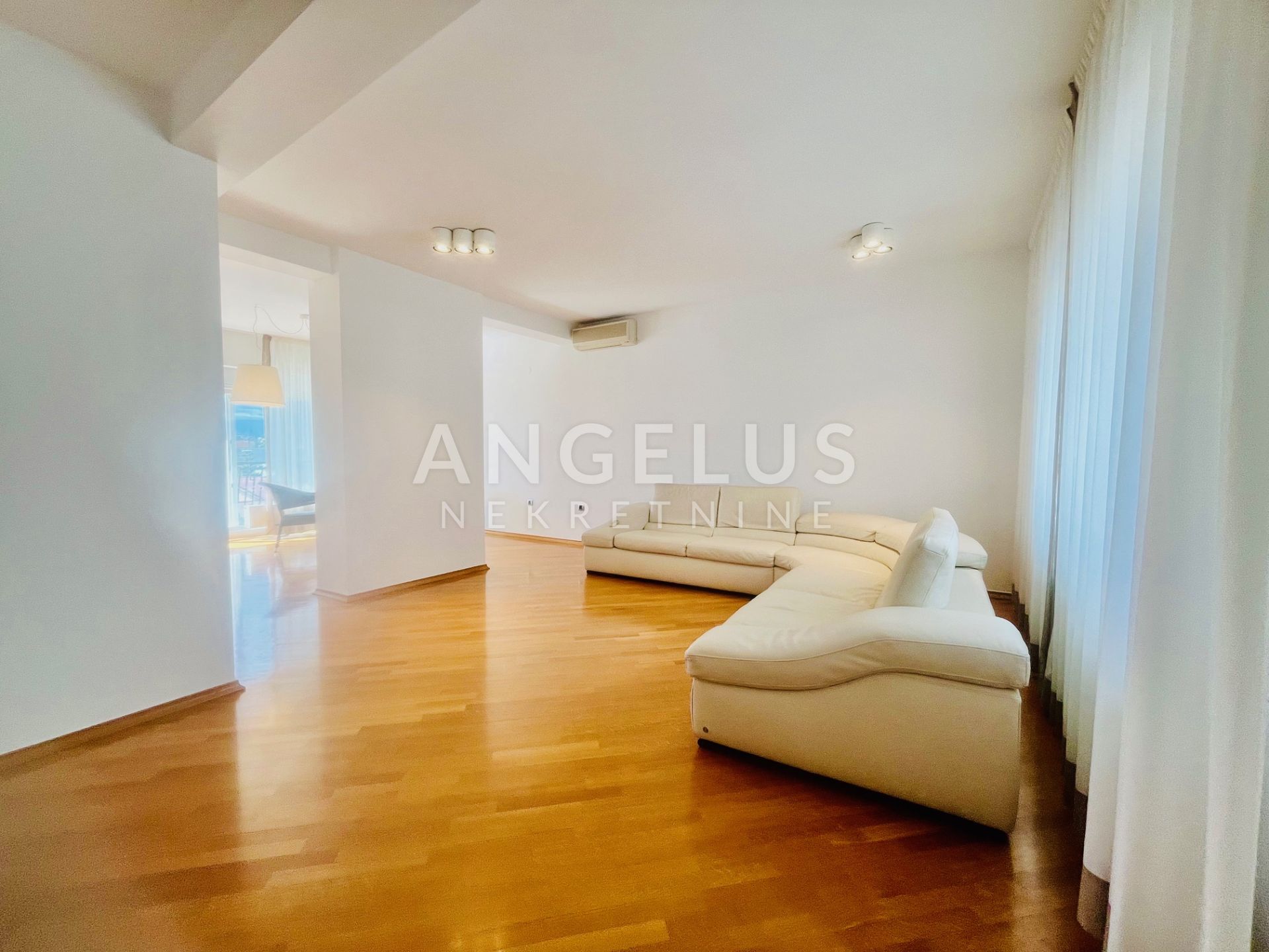 Apartmán Na predaj - Grad Zagreb Šalata