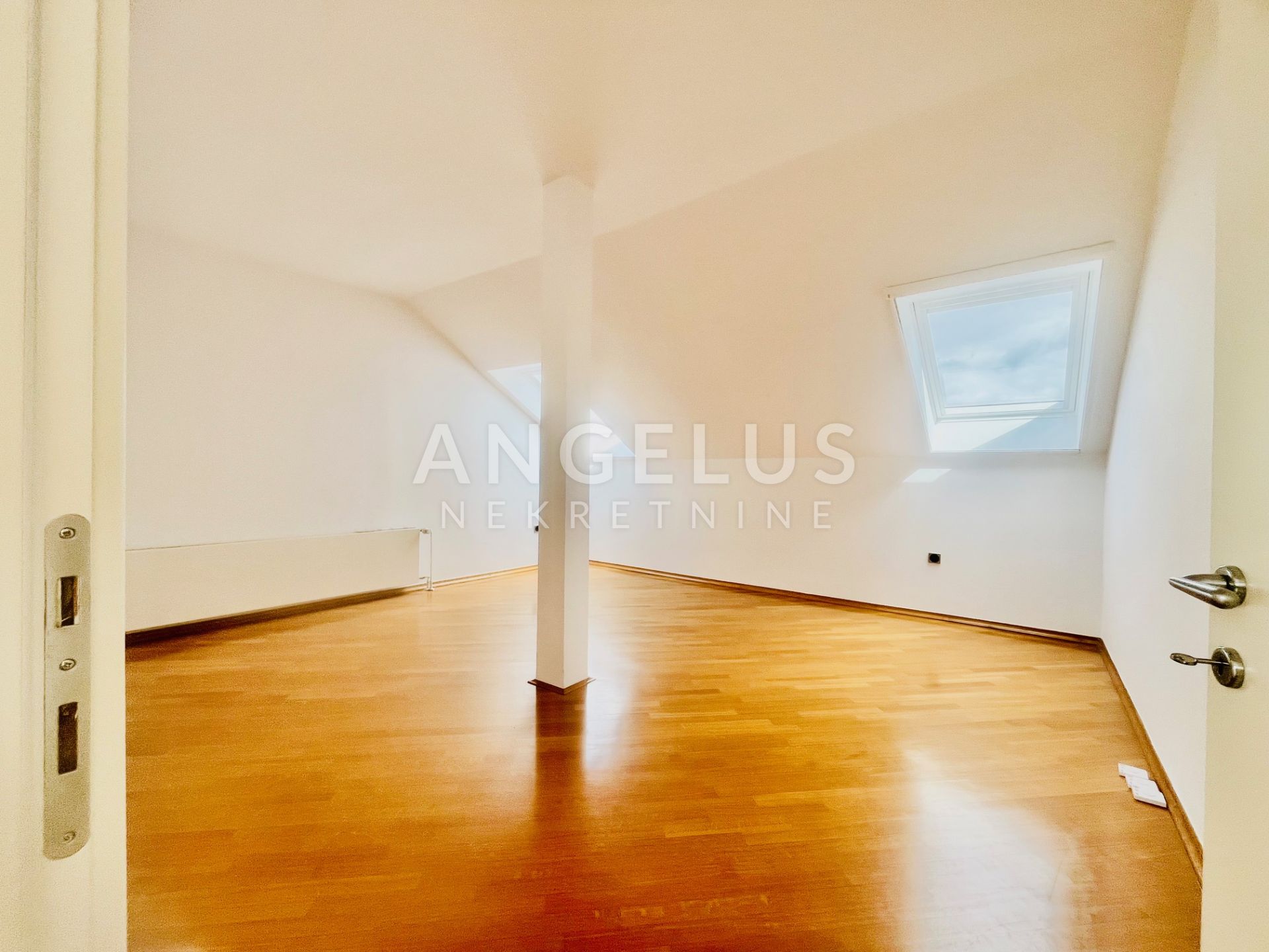 Apartmán Na predaj - Grad Zagreb Šalata
