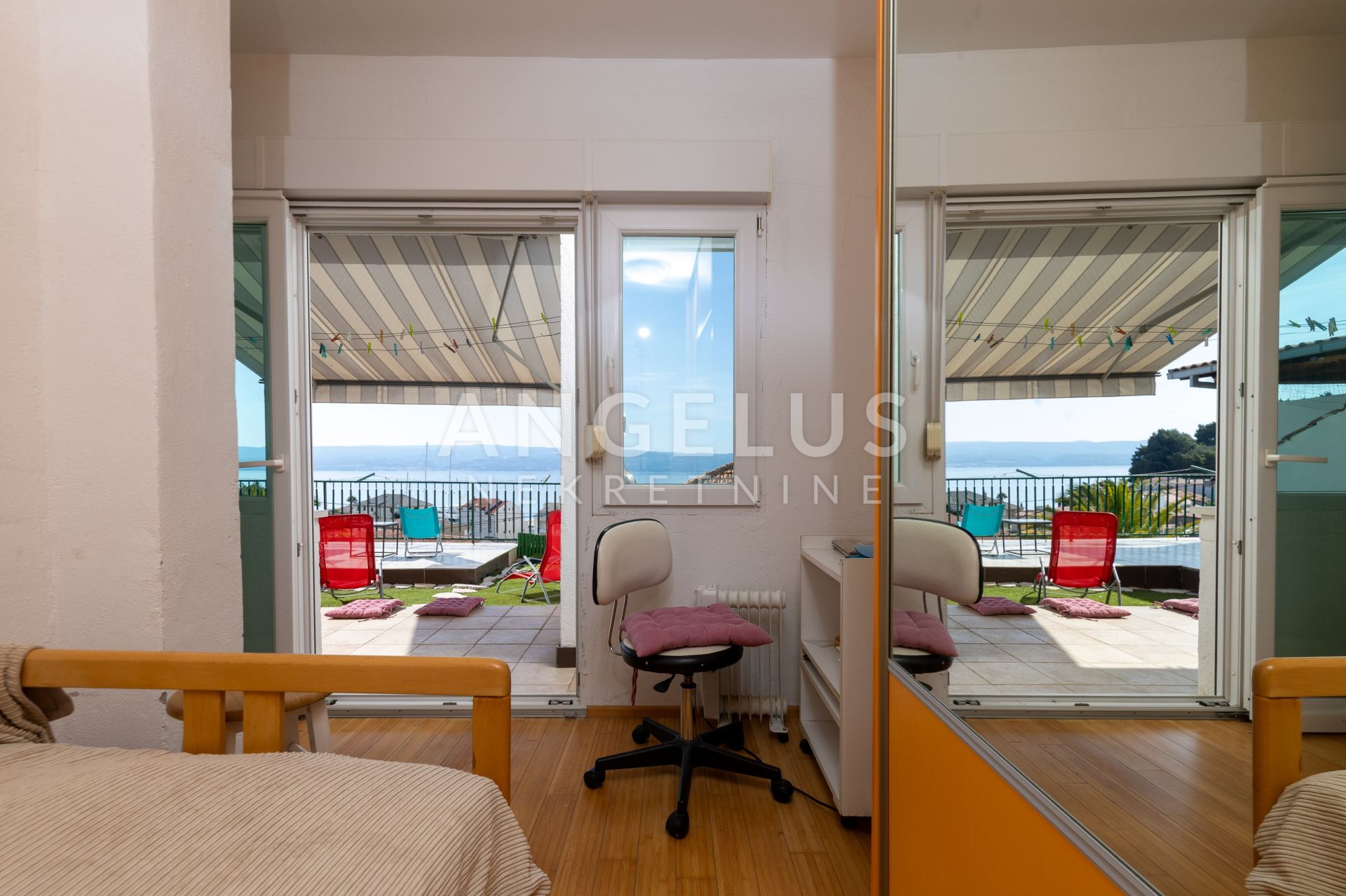 Appartement À vendre - Splitsko-dalmatinska Jesenice