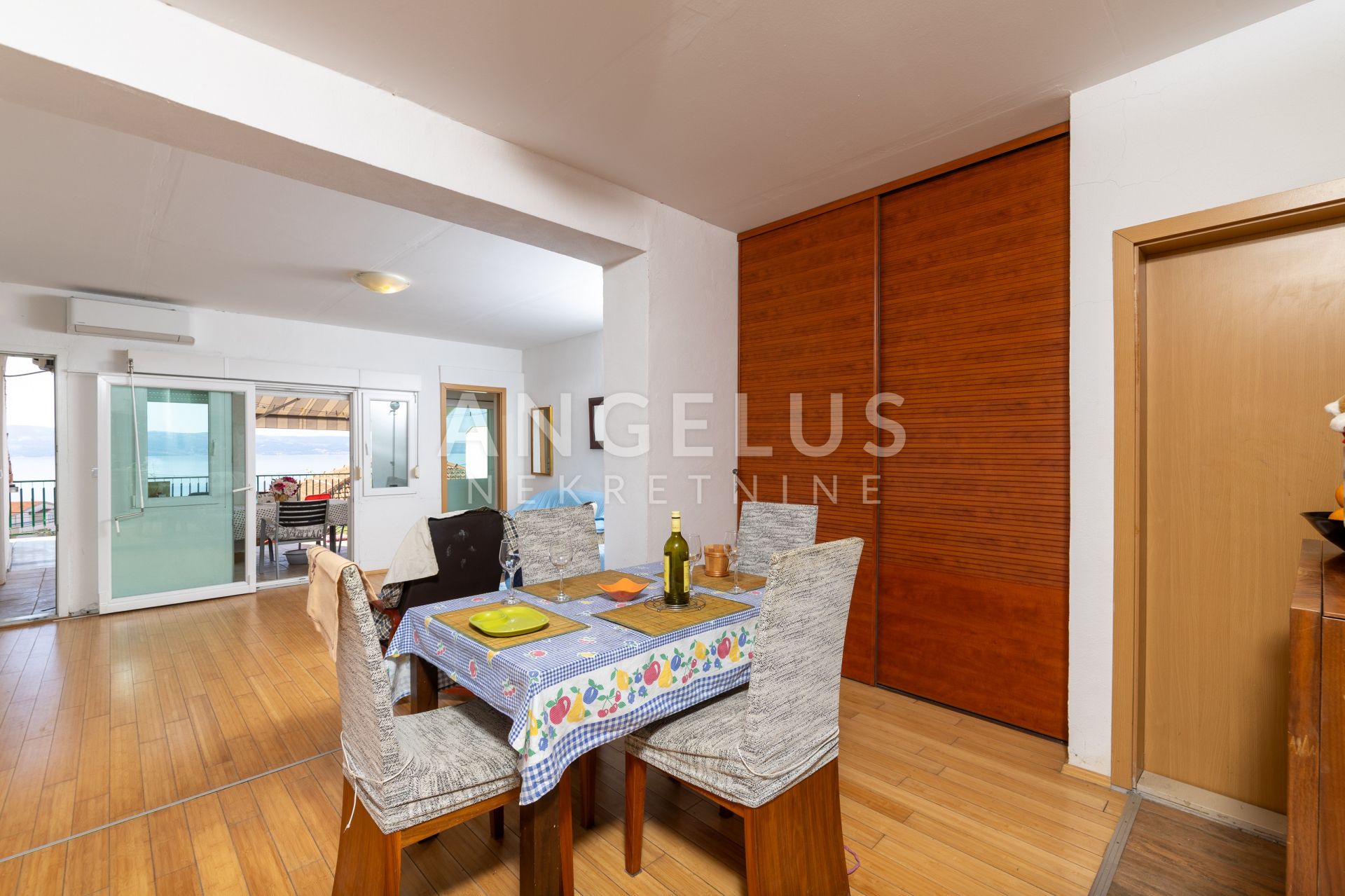 Appartement À vendre - Splitsko-dalmatinska Jesenice
