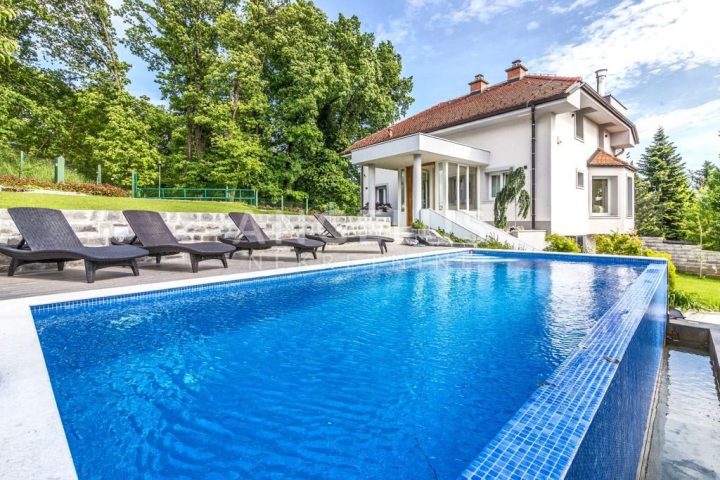Casa in vendita 310 m² – Podsljeme