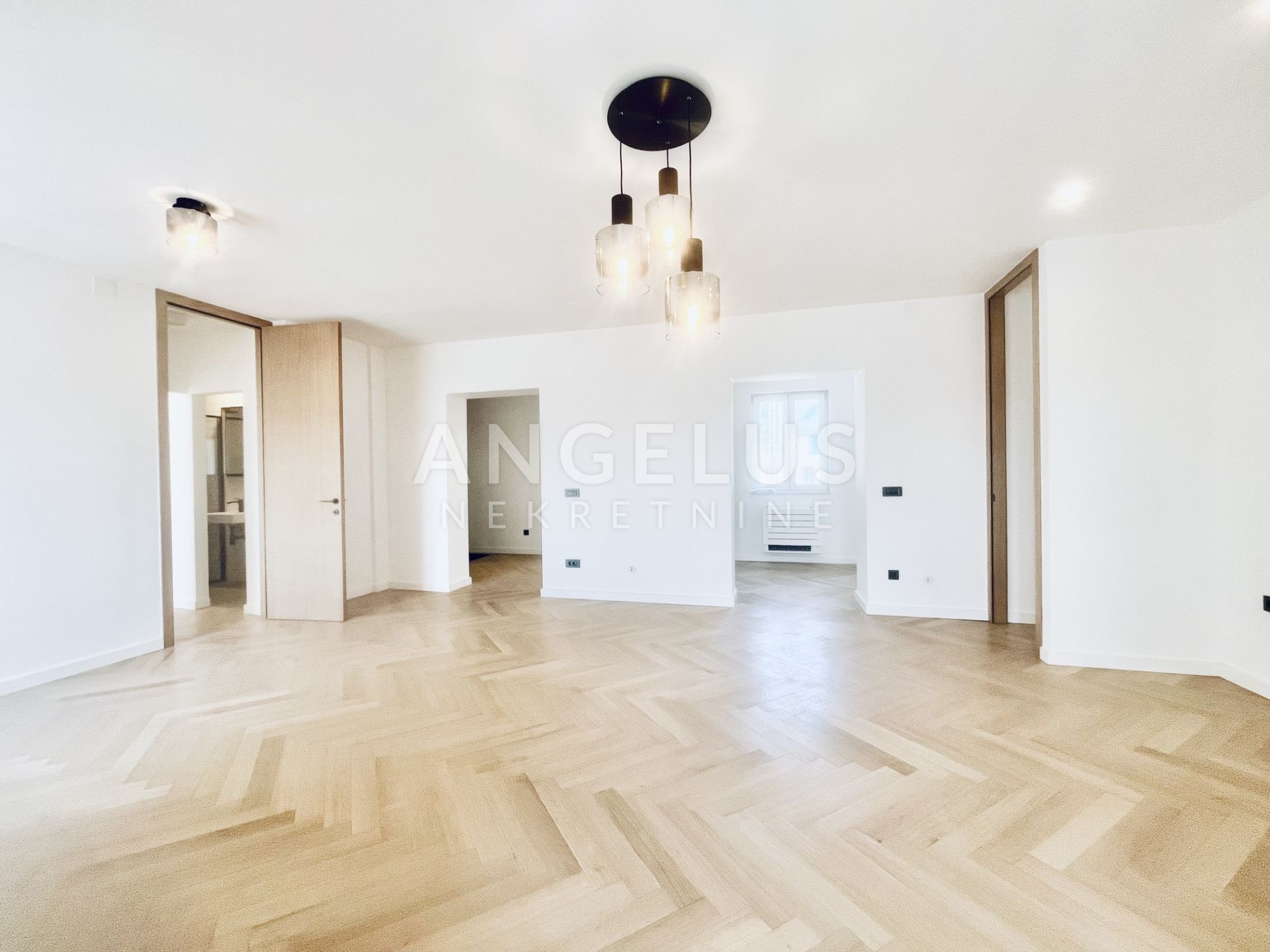 Flat For sale - Donji Grad - foto 1/12