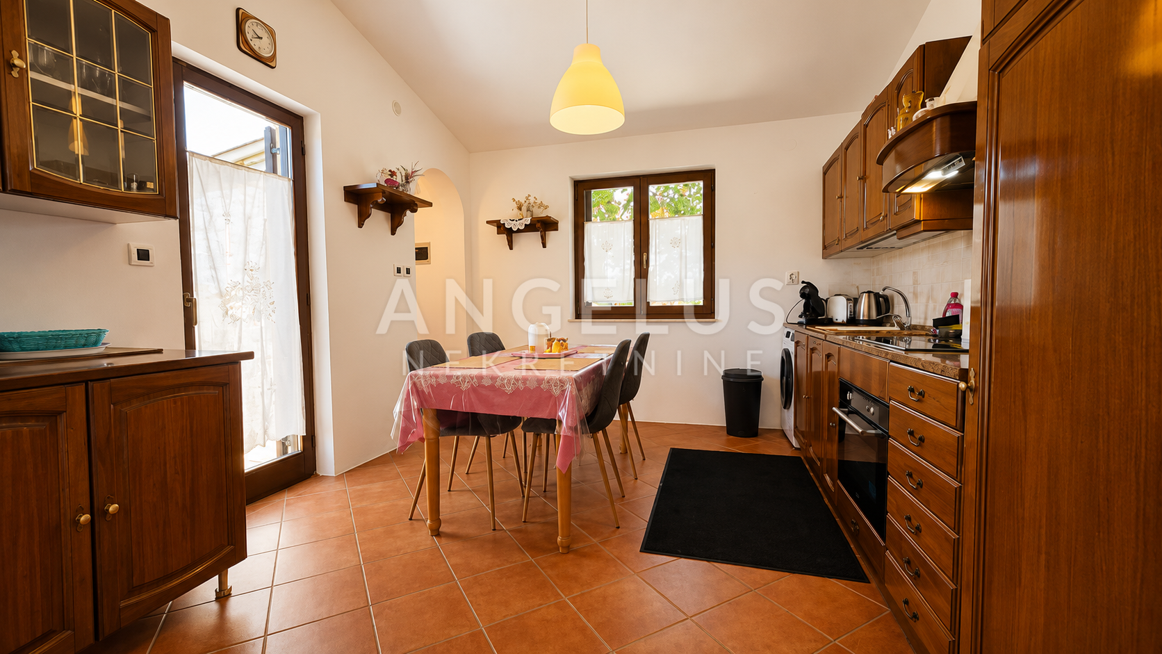 Casa In vendita -  Valbandon