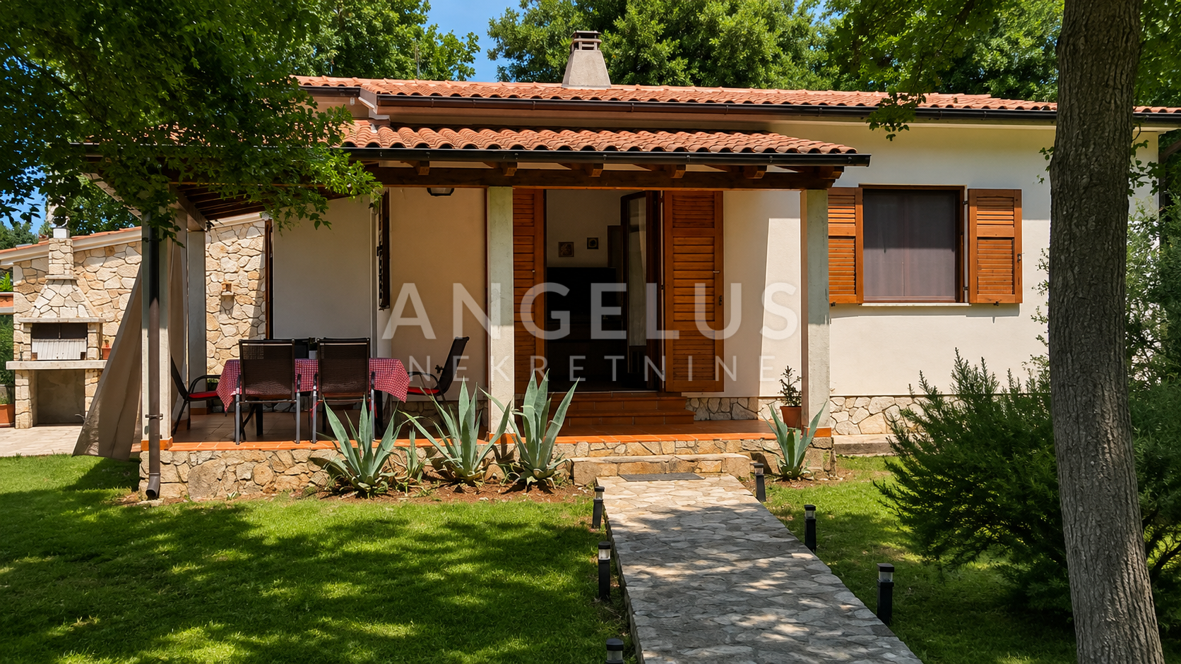 Casa In vendita -  Valbandon