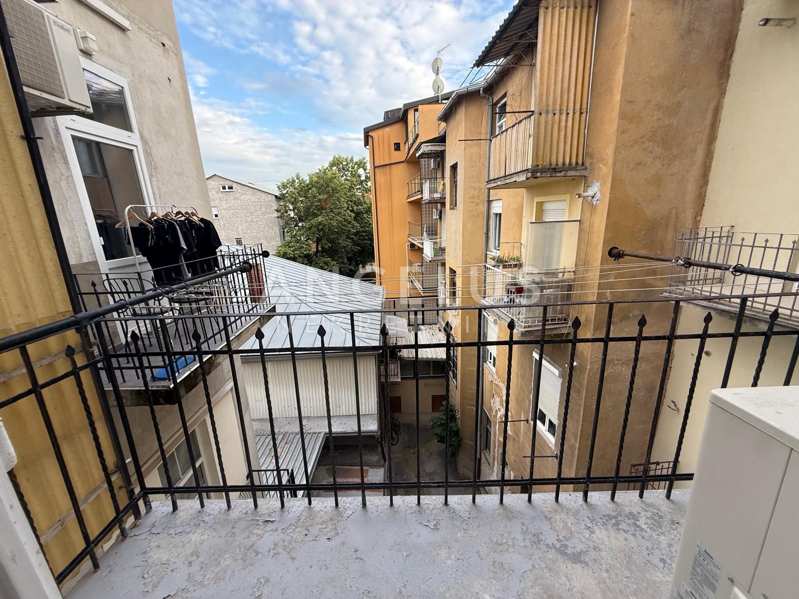 Flat For sale -  Donji grad