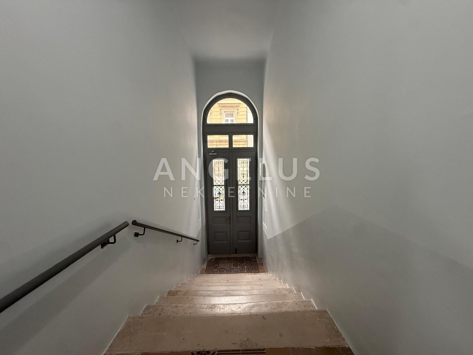 Flat For sale -  Donji grad