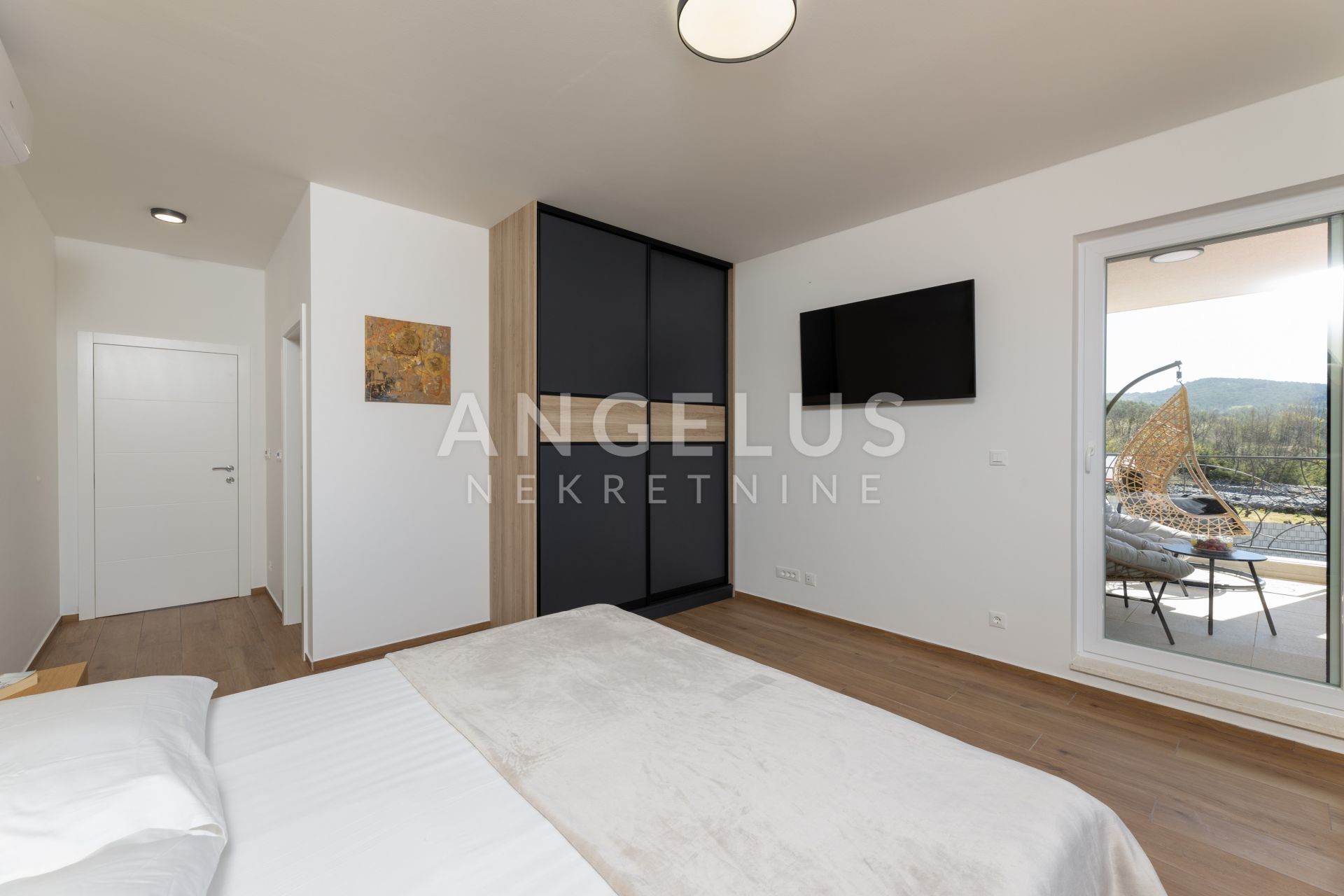 Dom Na sprzedaż - Splitsko-dalmatinska Ljubitovica
