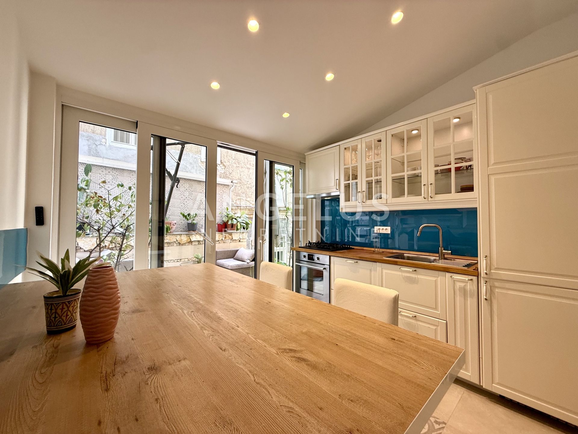 Flat For sale - Donji Grad - foto 1/18