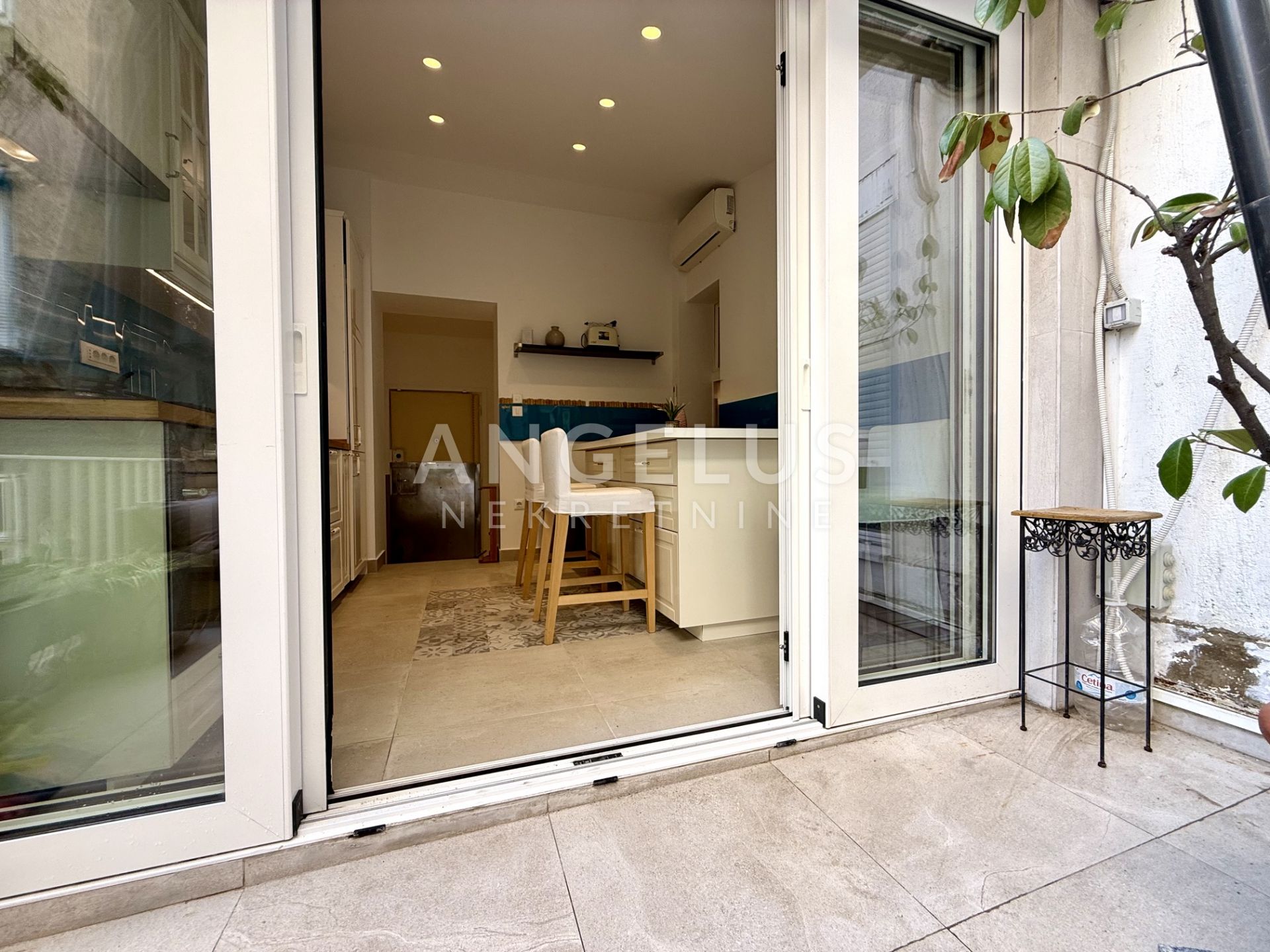 Flat For sale -  Donji grad