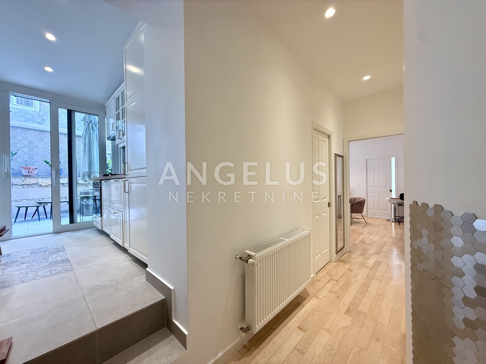 Flat For sale -  Donji grad