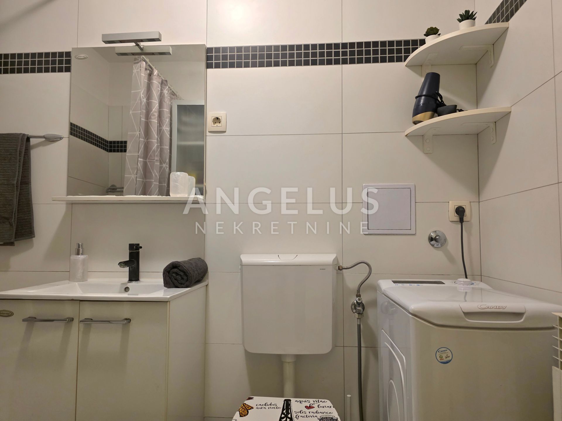 Flat For sale - Splitsko-dalmatinska Split 3