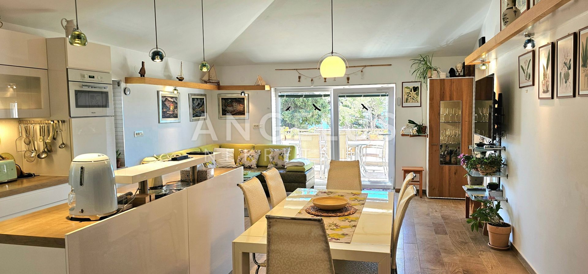 Flat For sale -  Meje