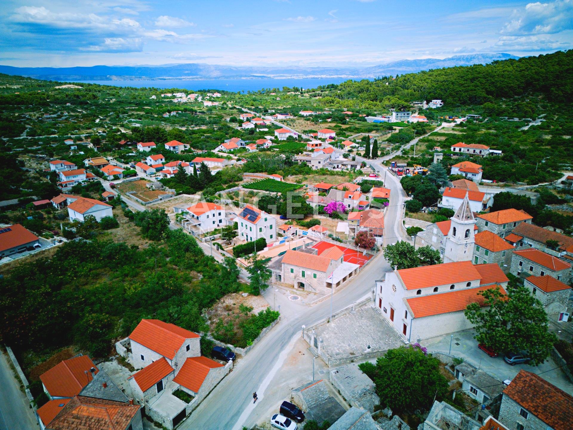 Pozemok Na predaj - Splitsko-dalmatinska Gornje Selo