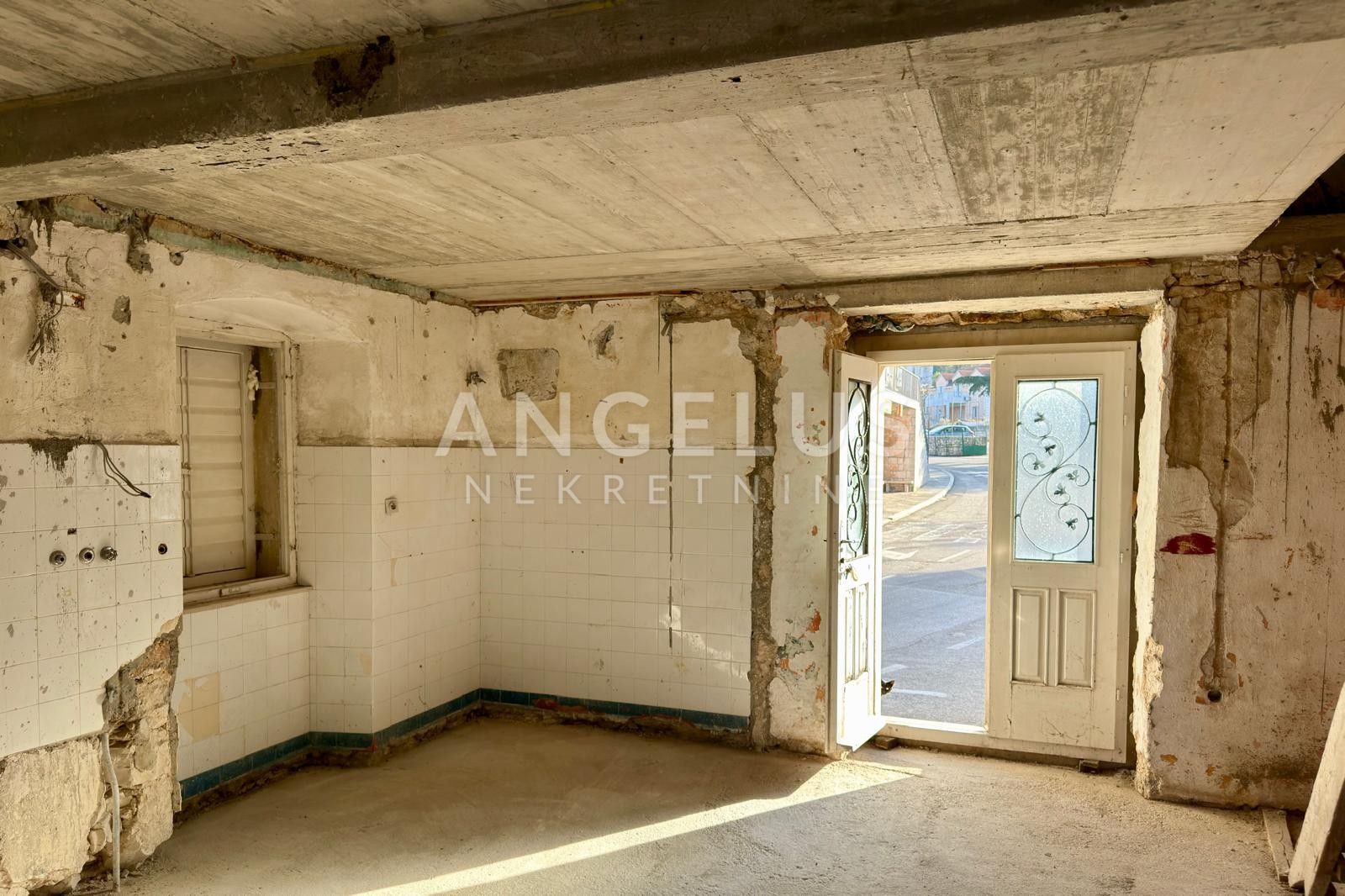 Casa In vendita - Splitsko-dalmatinska Nerežišća