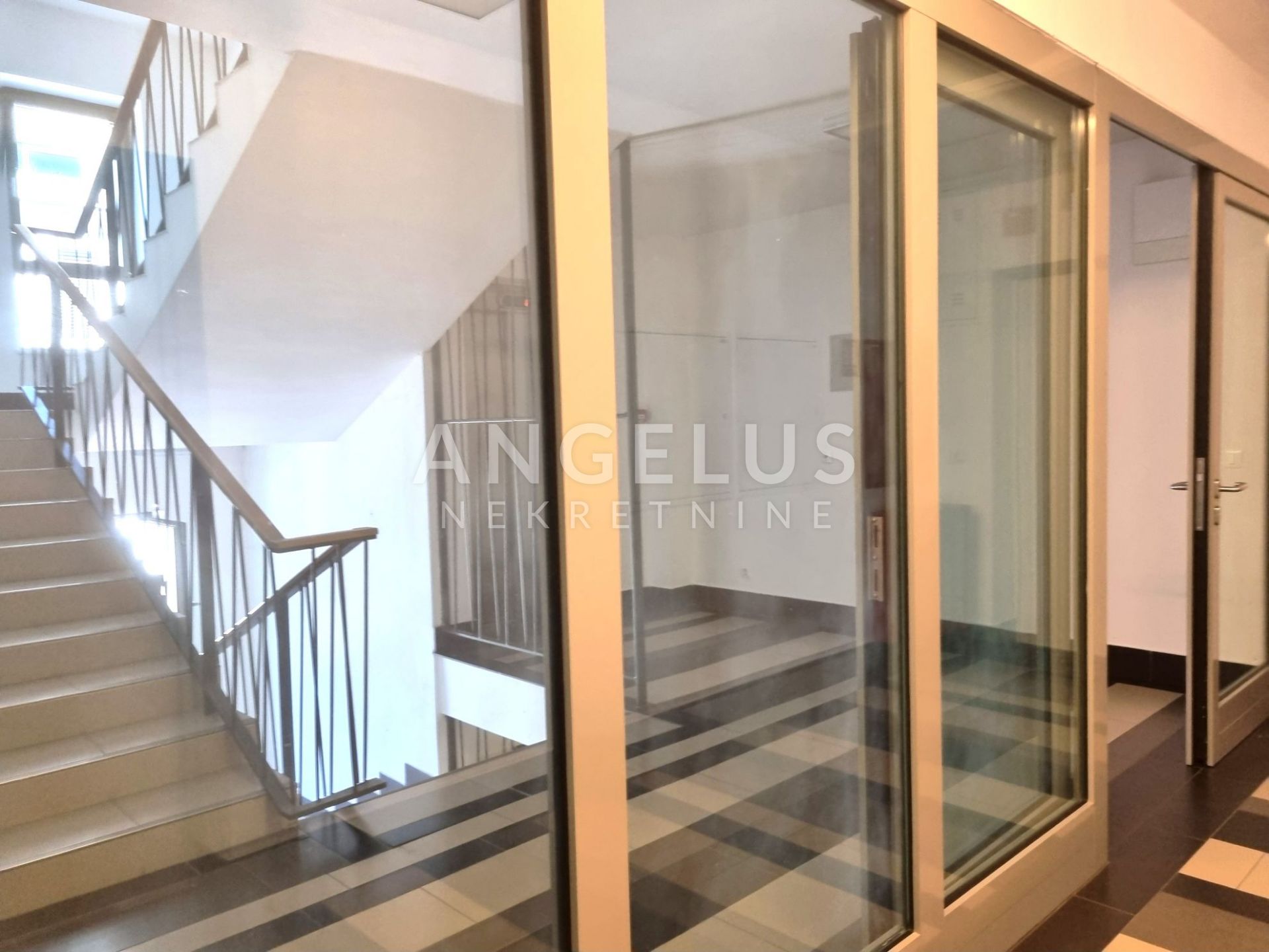 Commerciale In vendita - Grad Zagreb Središće