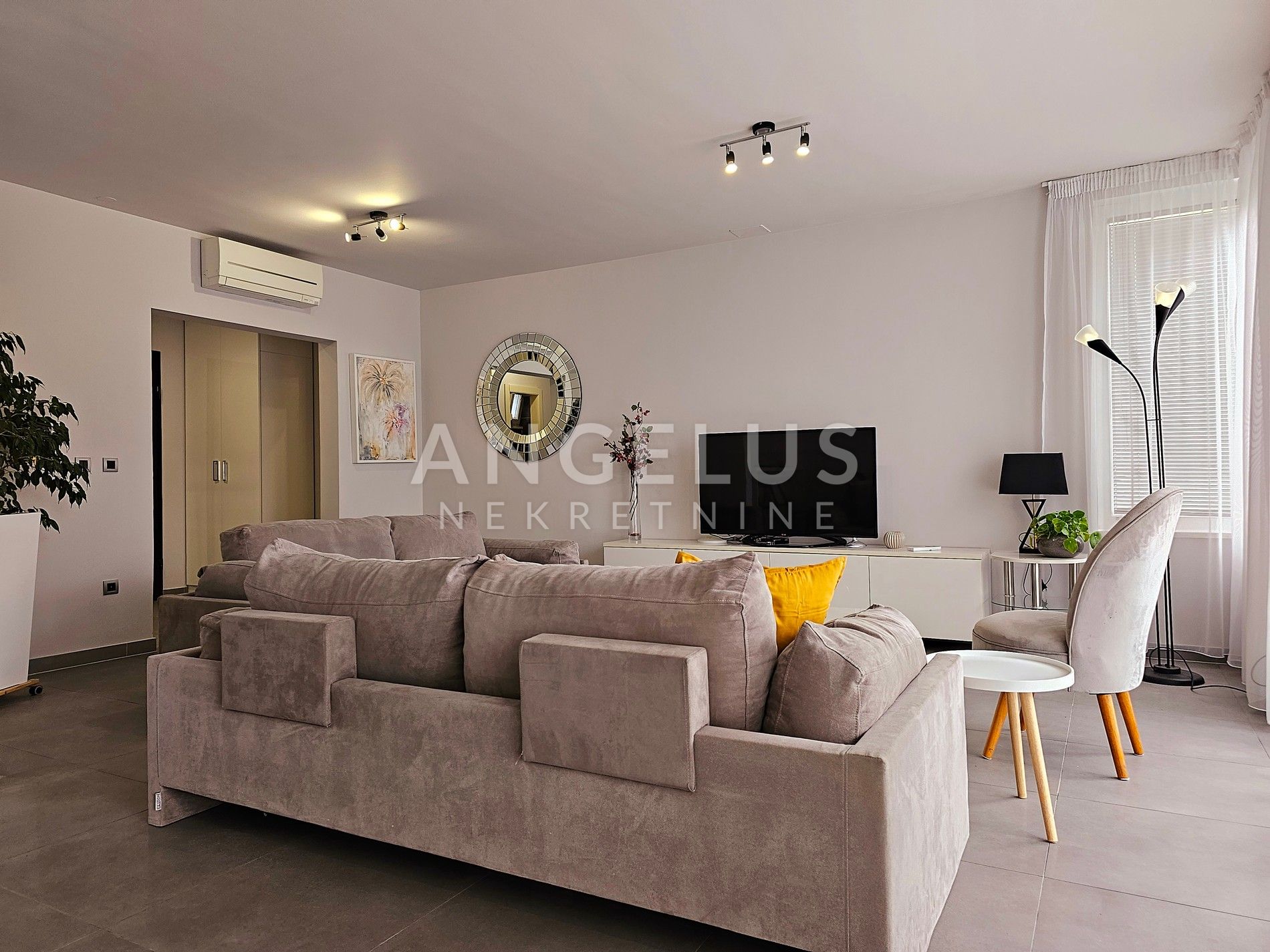 Apartment Zu verkaufen - Splitsko-dalmatinska Podstrana - foto 2/35