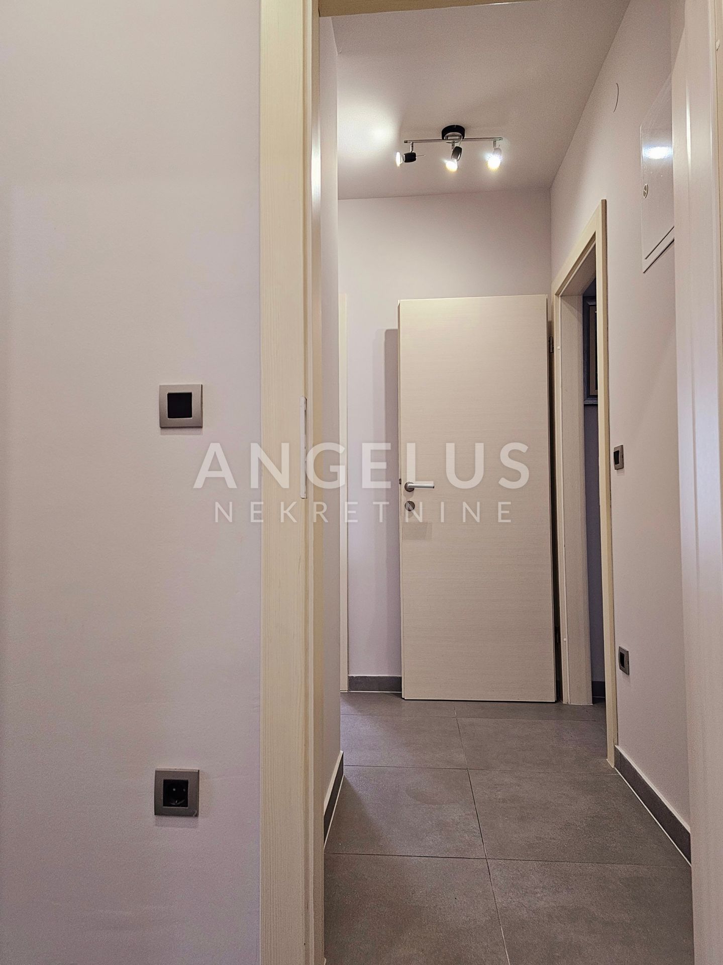 Apartment Zu verkaufen - Splitsko-dalmatinska Podstrana