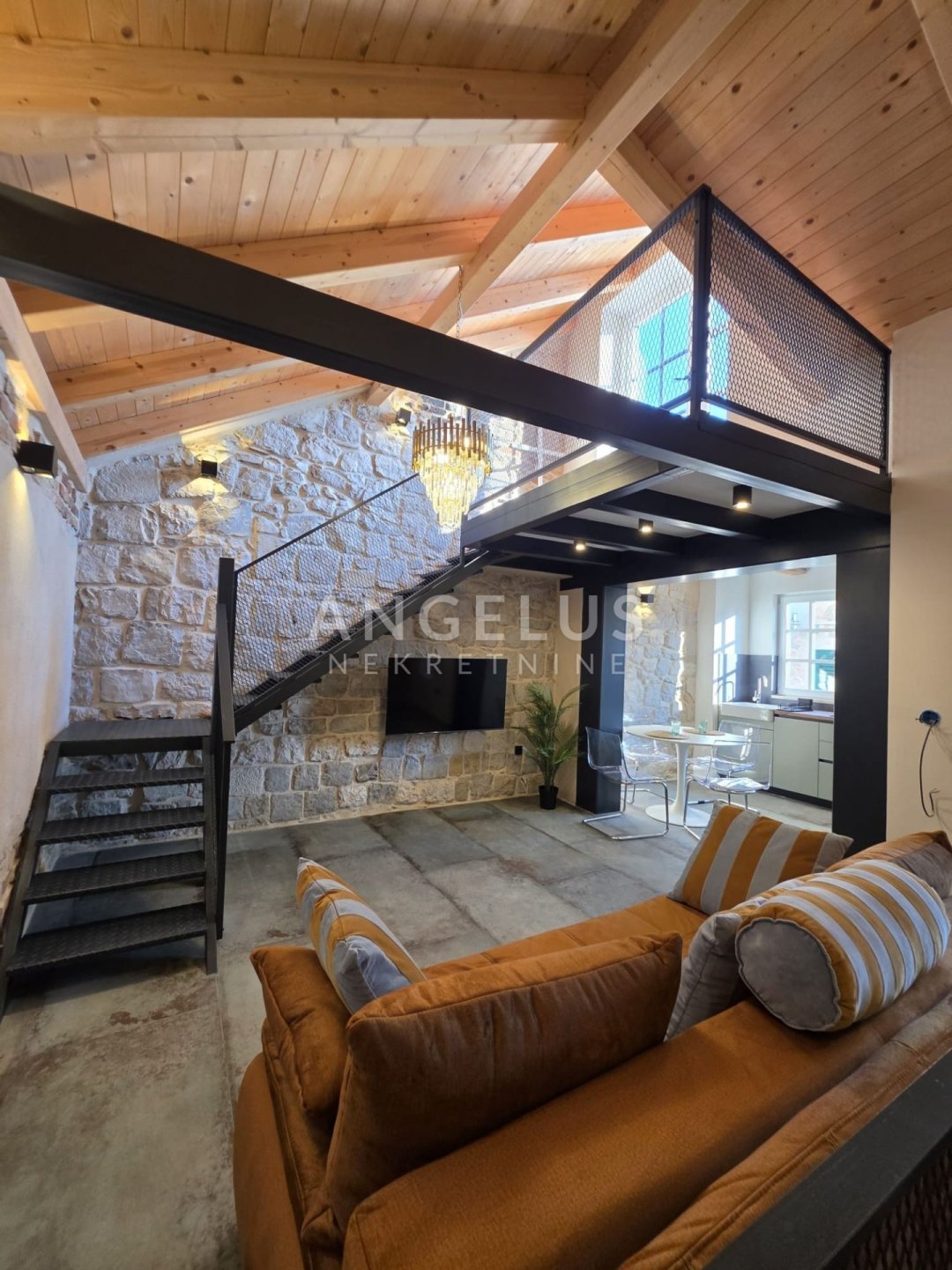 House For sale - Splitsko-dalmatinska Kaštel Stari