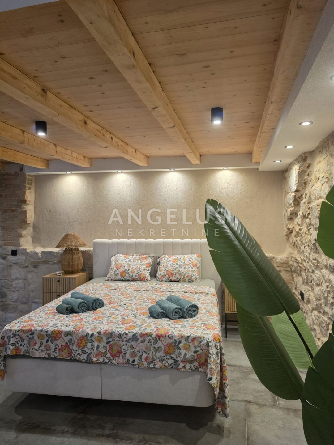 House For sale - Splitsko-dalmatinska Kaštel Stari