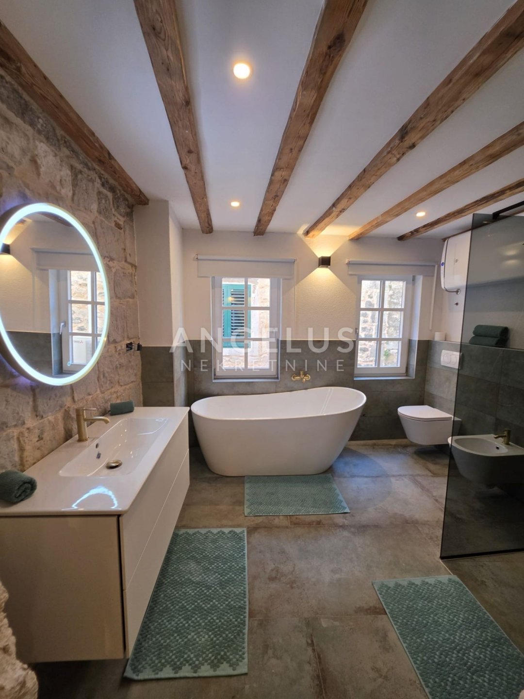 House For sale - Splitsko-dalmatinska Kaštel Stari