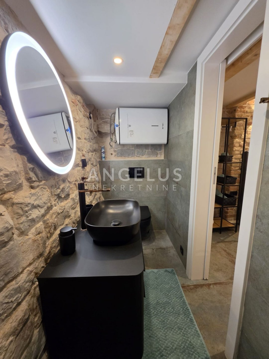 House For sale - Splitsko-dalmatinska Kaštel Stari