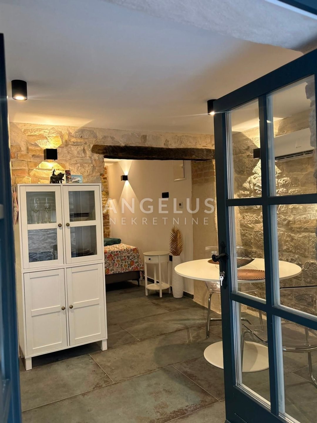 House For sale - Splitsko-dalmatinska Kaštel Stari