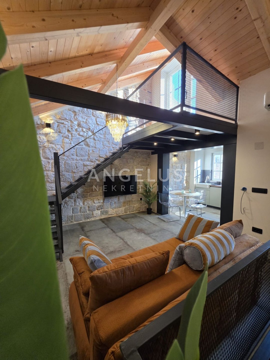 House For sale - Splitsko-dalmatinska Kaštel Stari